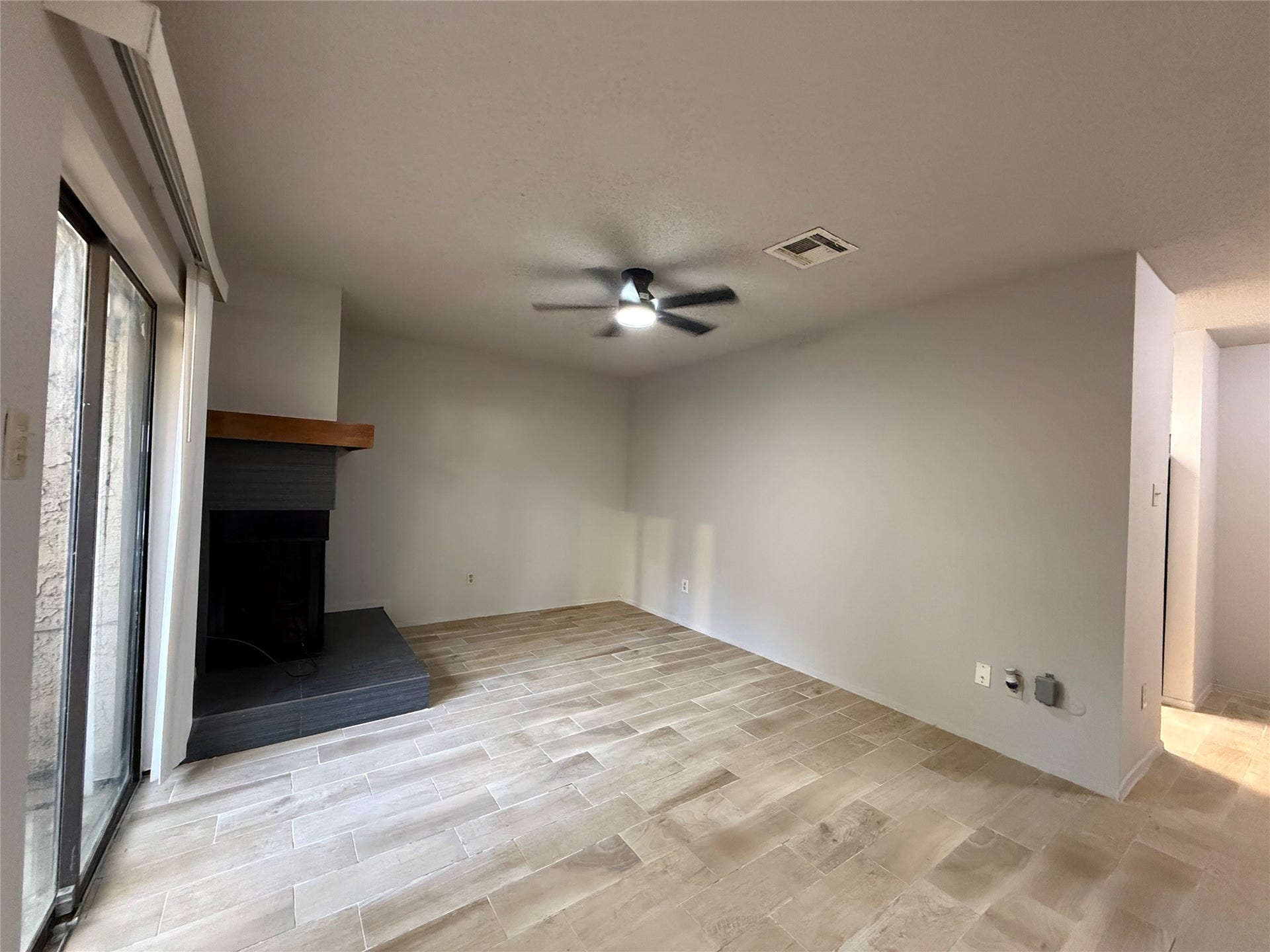 9383 Pagewood Lane, Houston, TX 77063 9383 Pagewood Lane, Houston, TX 77063