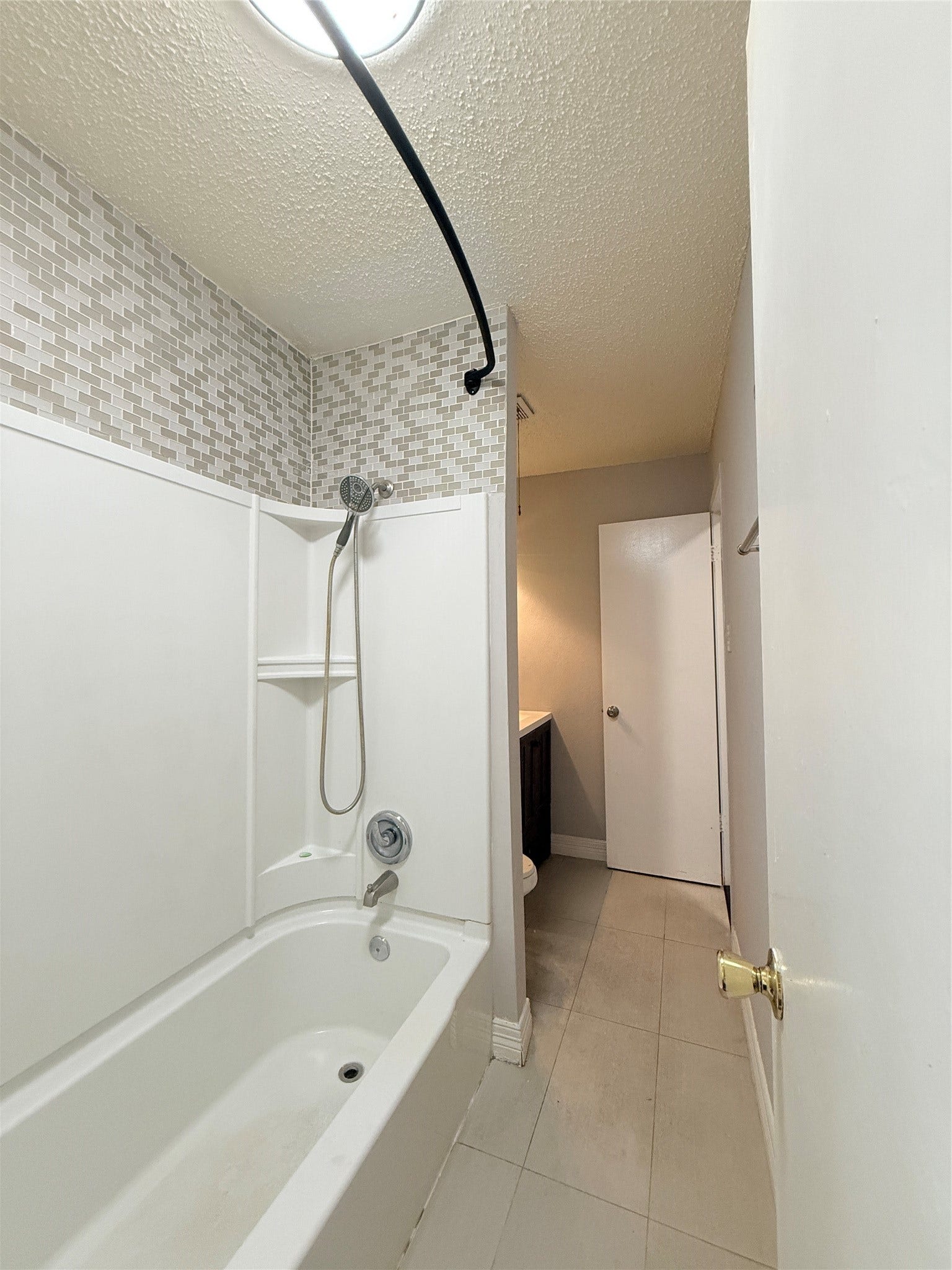 9383 Pagewood Lane, Houston, TX 77063 9383 Pagewood Lane, Houston, TX 77063