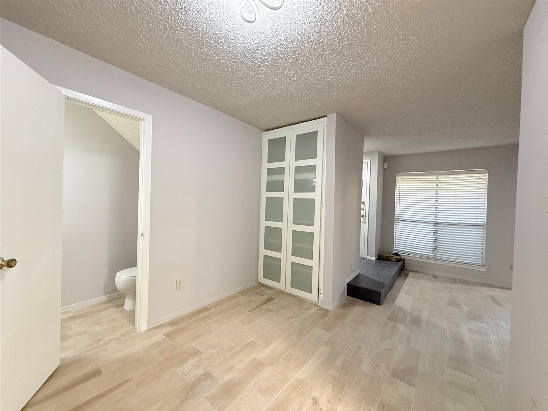 9383 Pagewood Lane, Houston, TX 77063 9383 Pagewood Lane, Houston, TX 77063