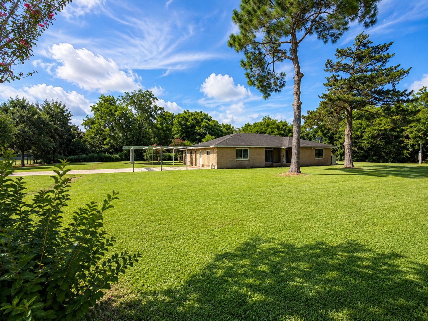702 E Dallas Street, Fresno, TX 77545 702 E Dallas Street, Fresno, TX 77545