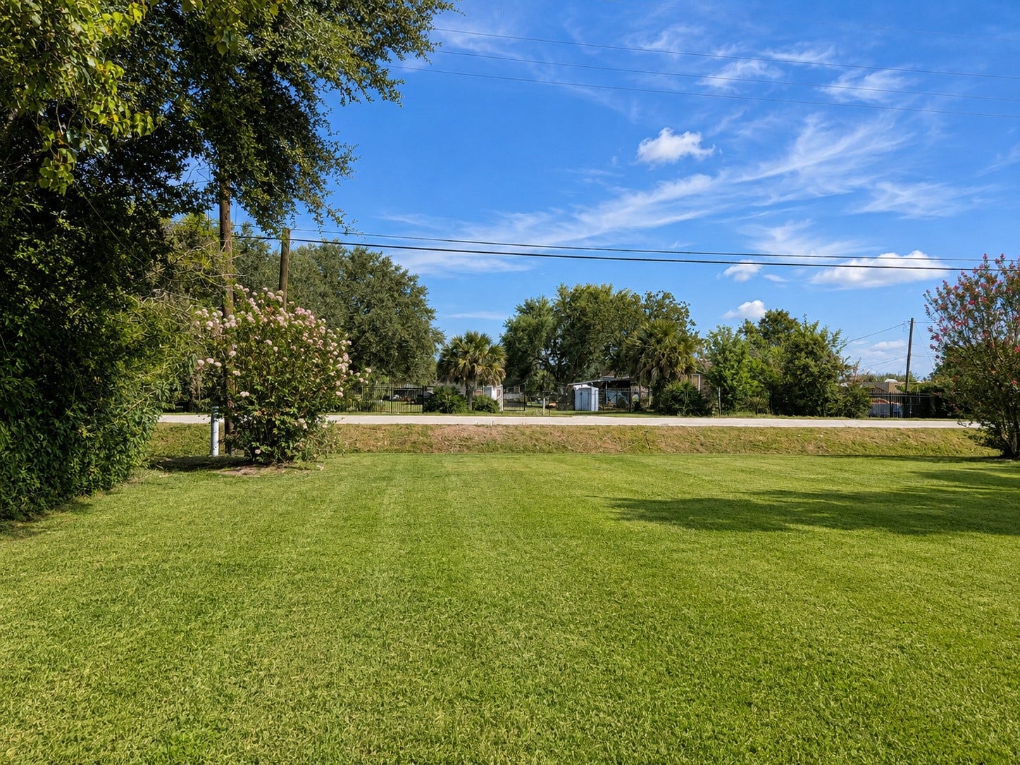 702 E Dallas Street, Fresno, TX 77545 702 E Dallas Street, Fresno, TX 77545