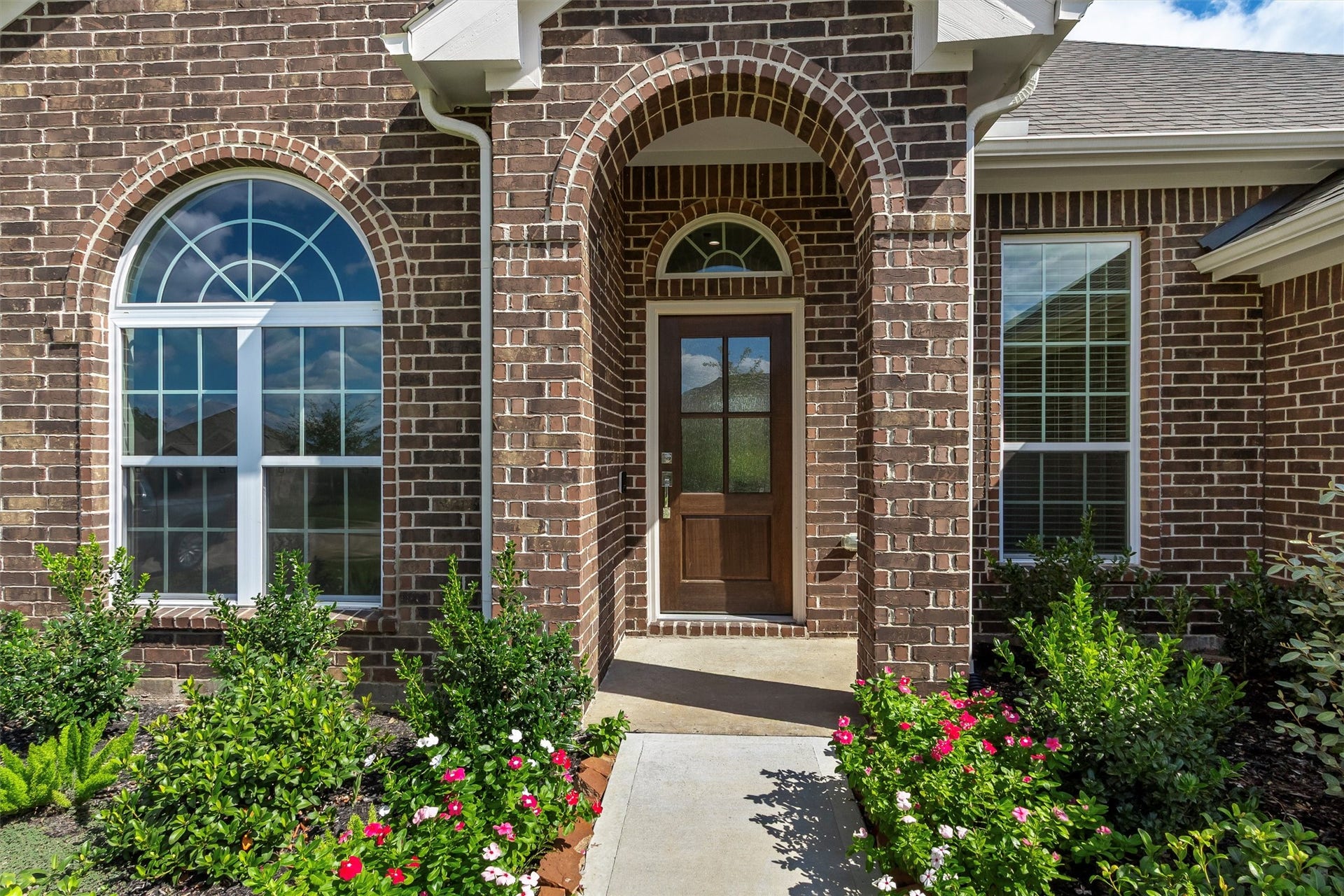 112 Dina Lane, Montgomery, TX 77356 112 Dina Lane, Montgomery, TX 77356