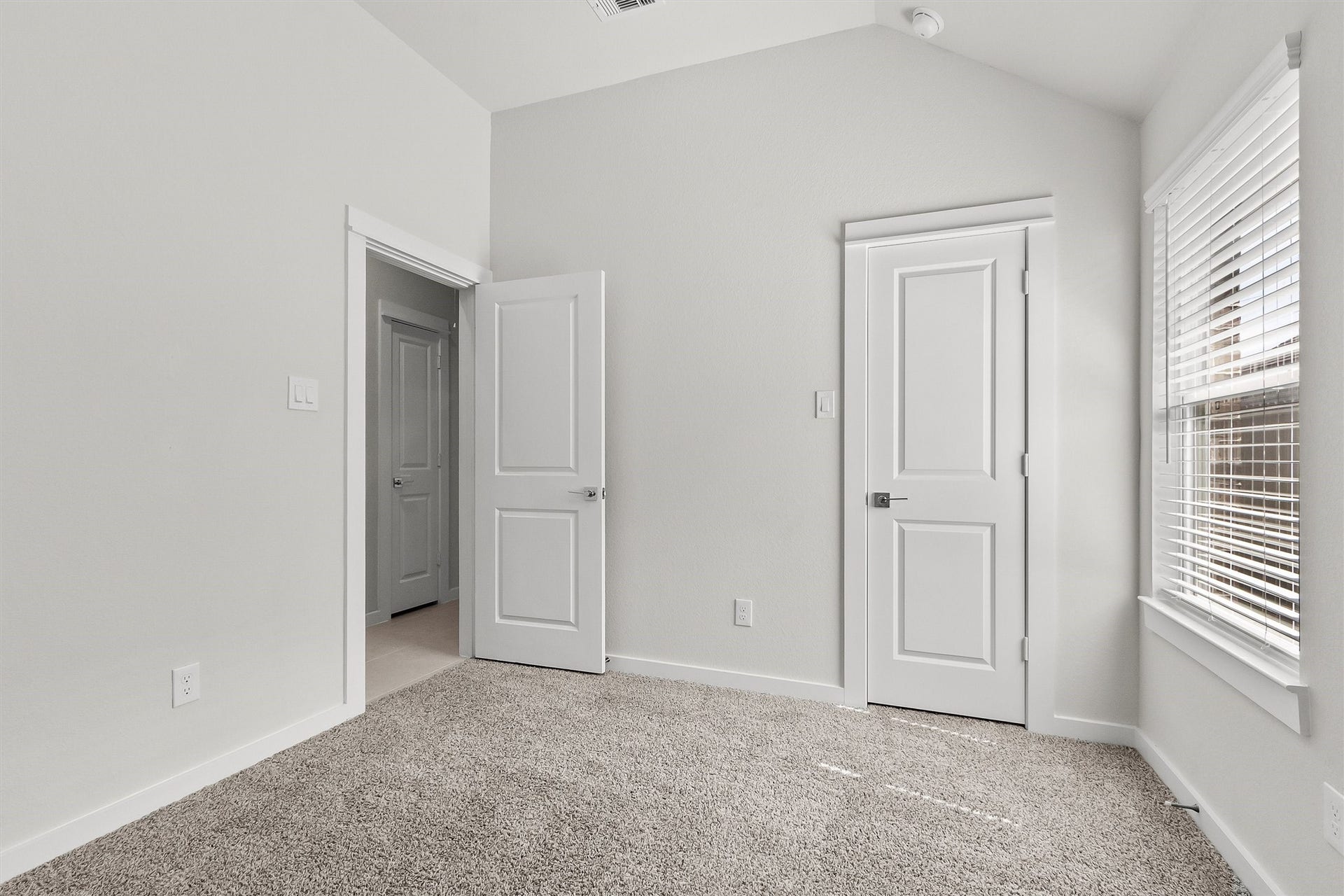 112 Dina Lane, Montgomery, TX 77356 112 Dina Lane, Montgomery, TX 77356