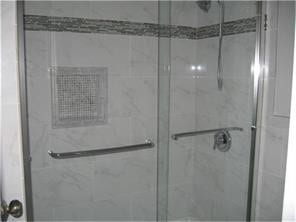 311 E 10th Street, Houston, TX 77008 311A Bathroom Walk-in Shower