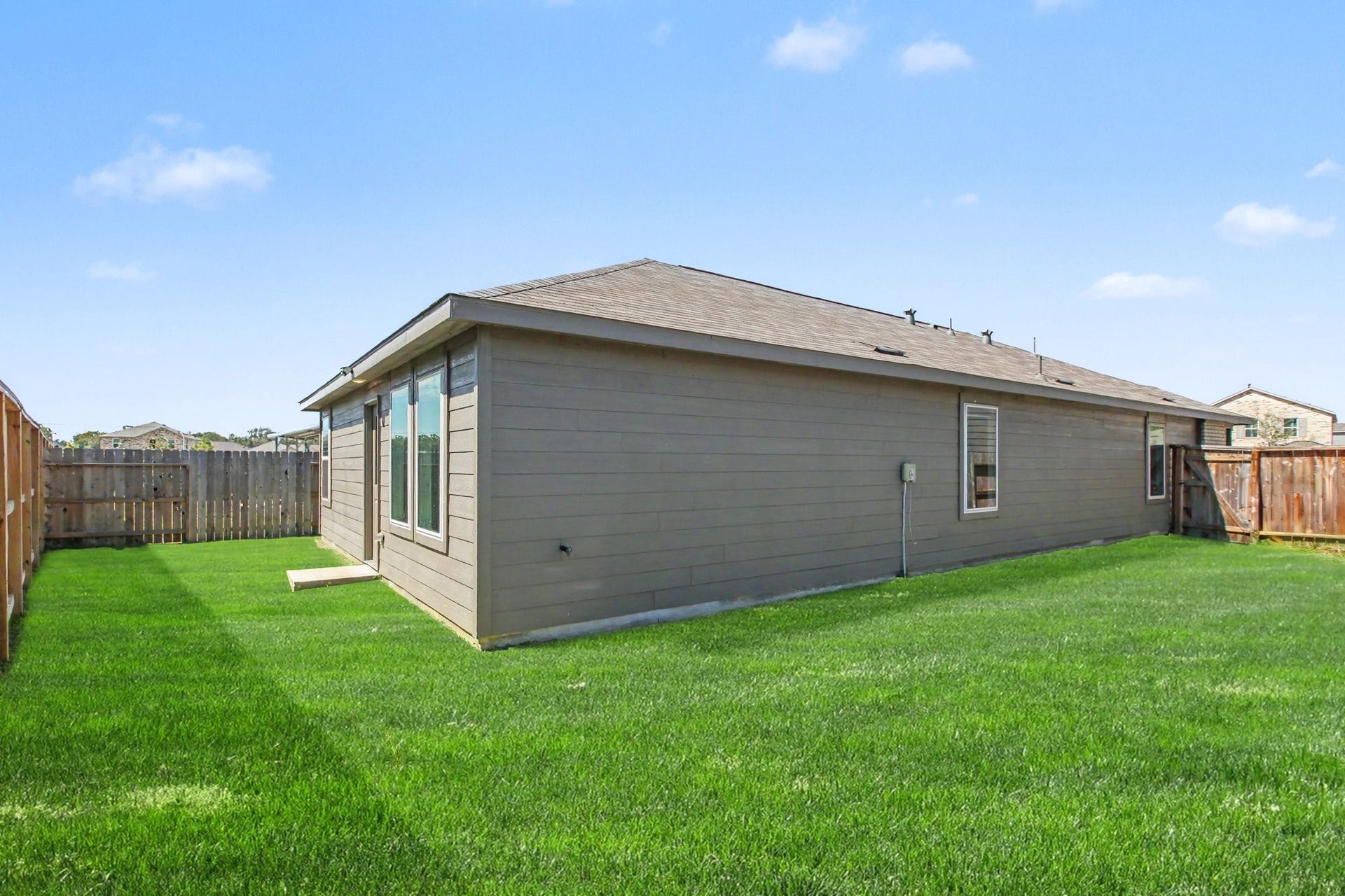 21206 Fieni Drive, New Caney, TX 77357 21206 Fieni Drive, New Caney, TX 77357