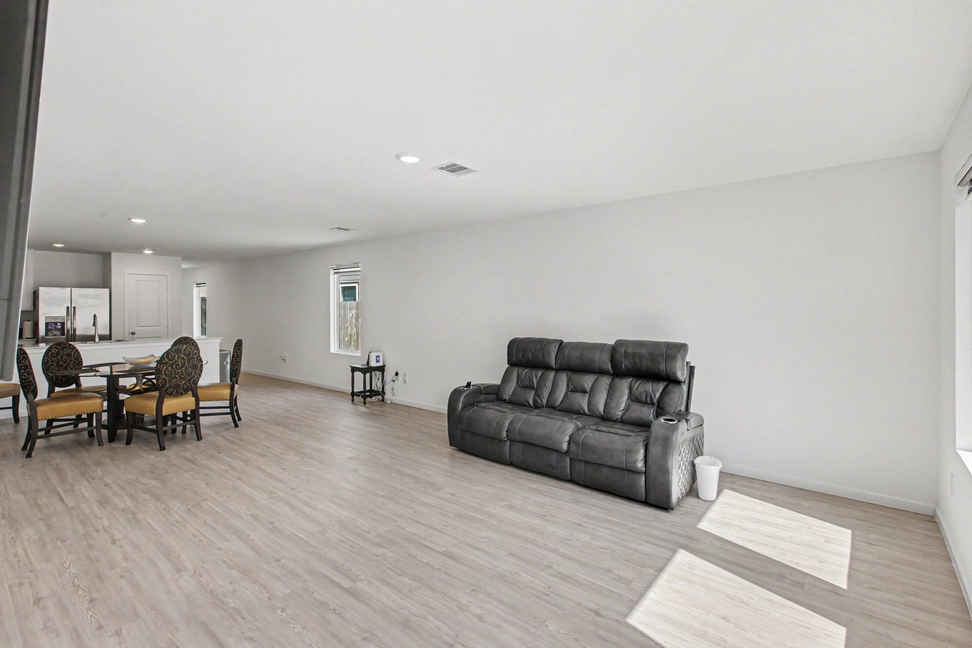 21206 Fieni Drive, New Caney, TX 77357 21206 Fieni Drive, New Caney, TX 77357