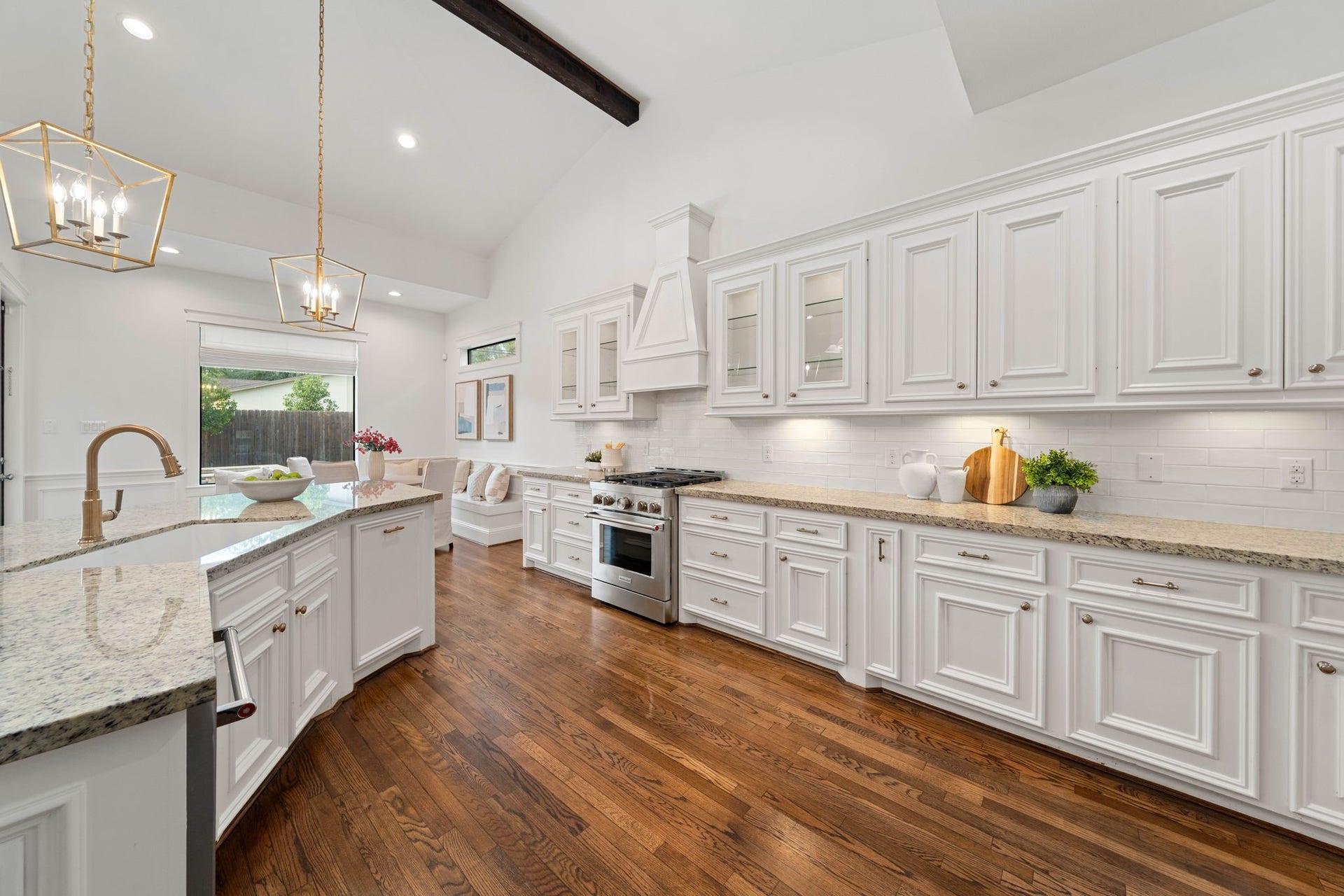 1326 Martin Street, Houston, TX 77018 1326 Martin Street, Houston, TX 77018