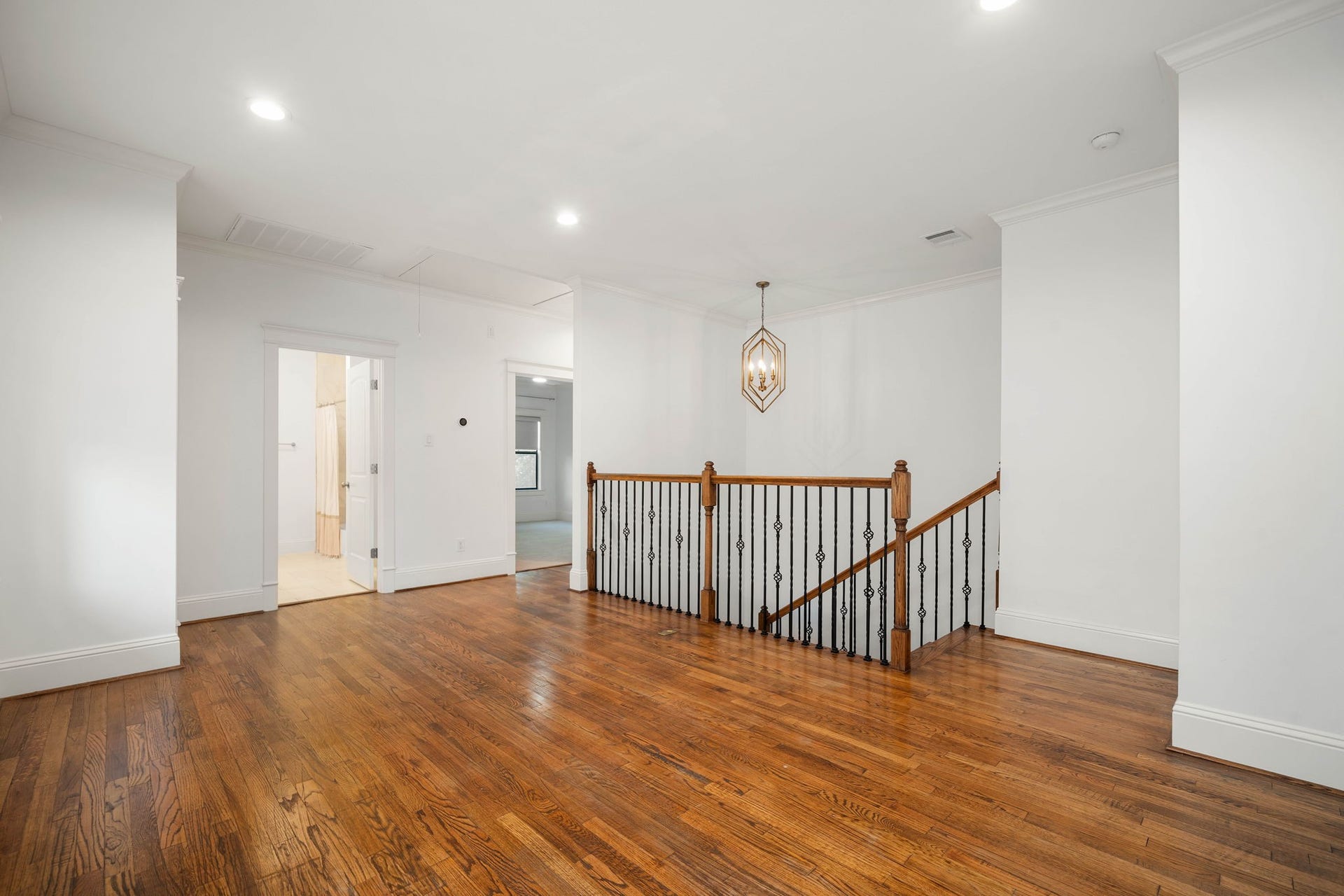 1326 Martin Street, Houston, TX 77018 1326 Martin Street, Houston, TX 77018