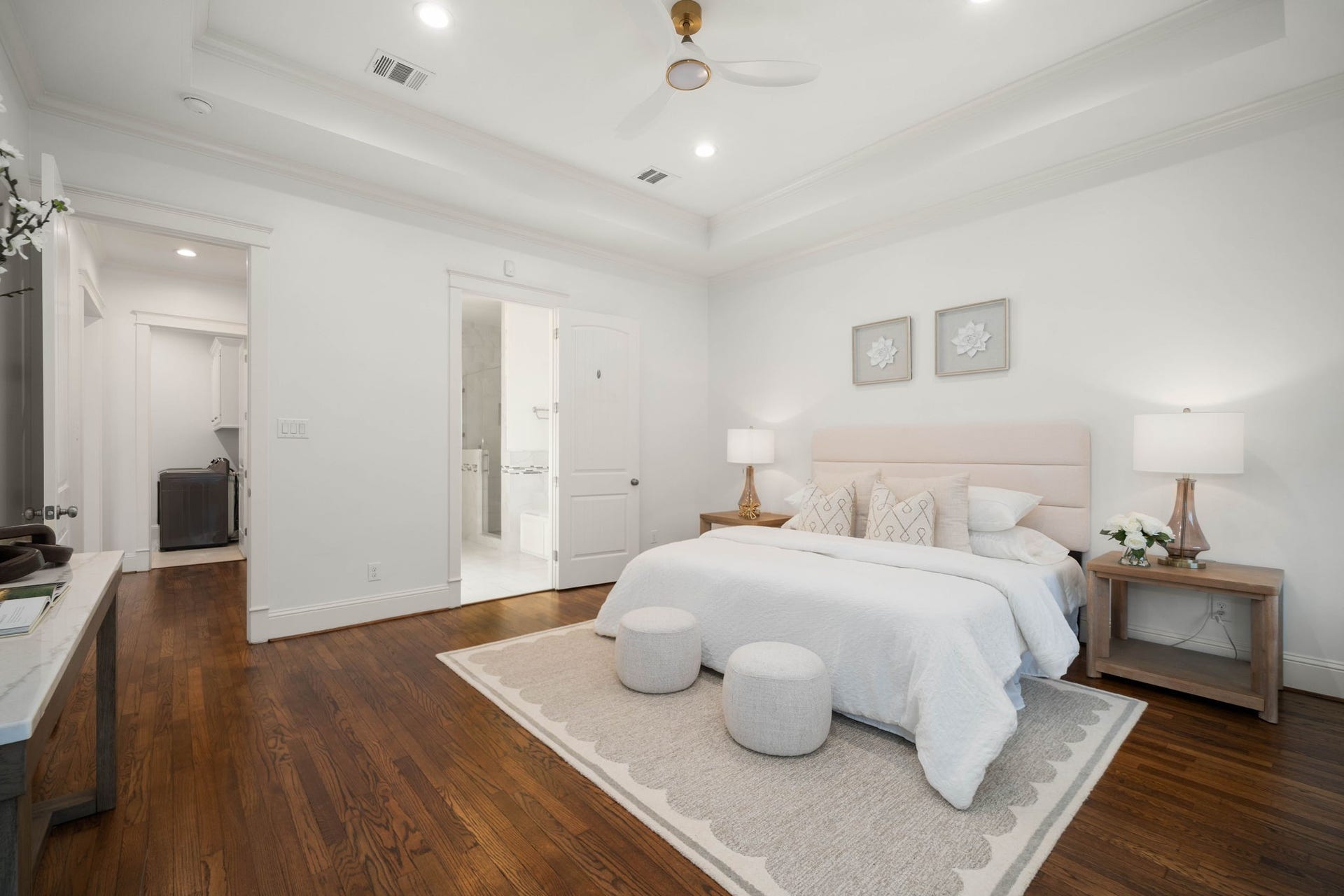 1326 Martin Street, Houston, TX 77018 1326 Martin Street, Houston, TX 77018