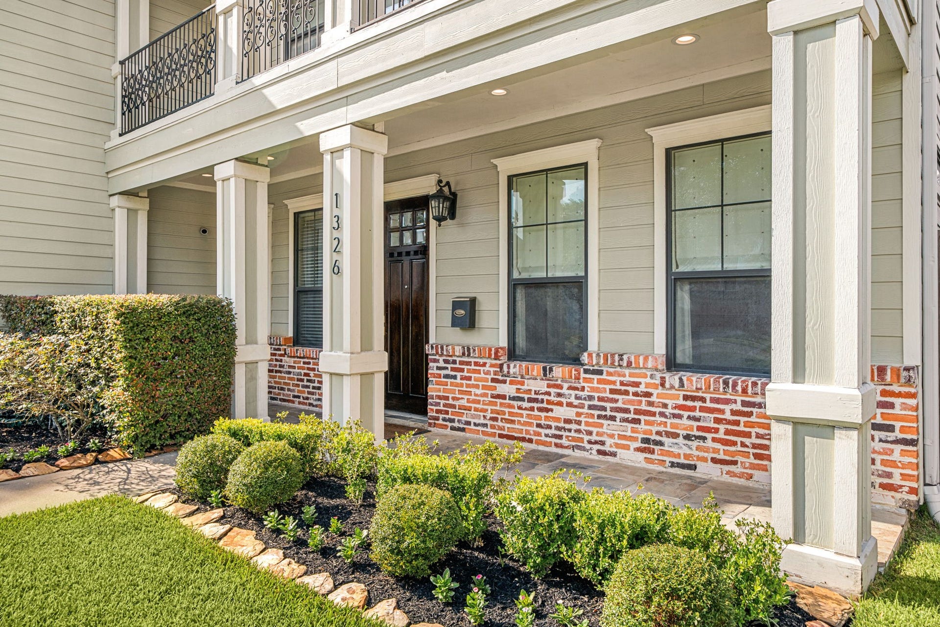 1326 Martin Street, Houston, TX 77018 1326 Martin Street, Houston, TX 77018