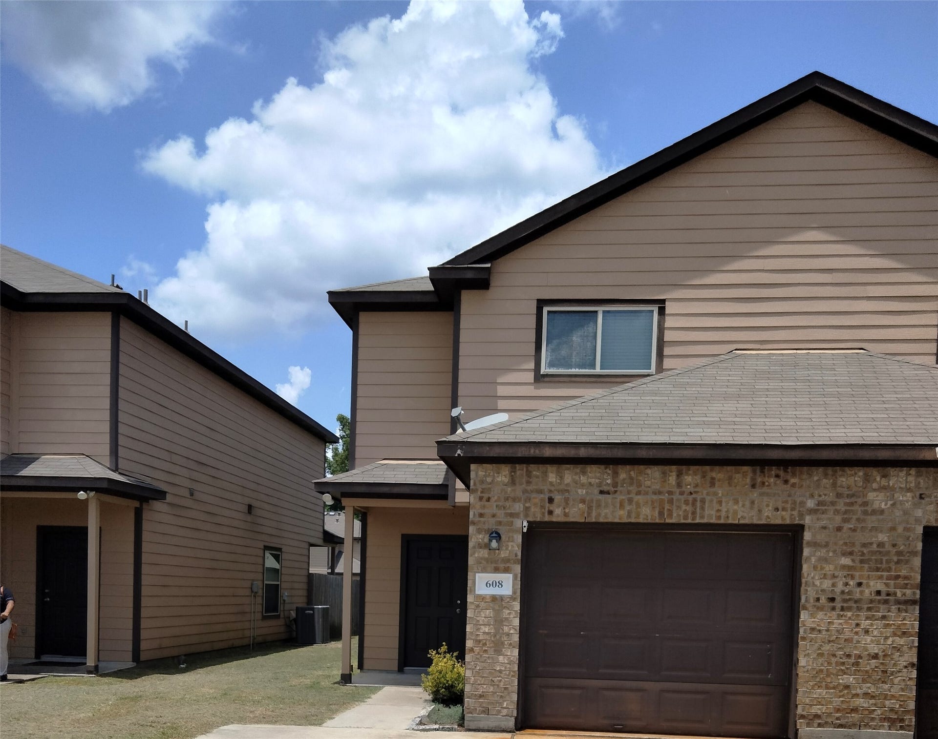 608 Rosewood Street, Dayton, TX 77535 608 Rosewood Street, Dayton, TX 77535