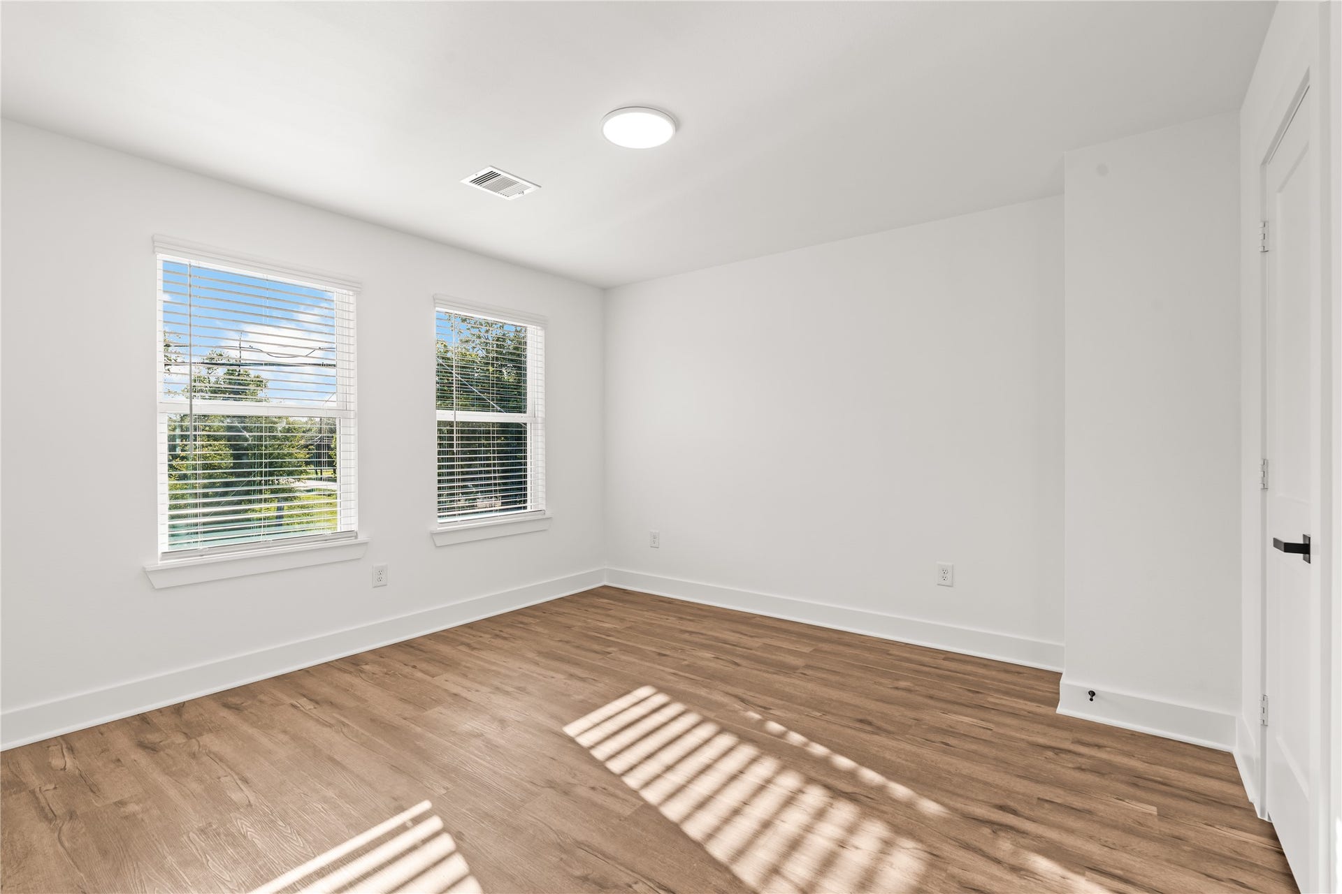 4702 Rawley Street, Houston, TX 77020 Seamless layout flow. The strategic placement of outlets and windows makes arranging full-sized bedroom furniture entirely effortless.