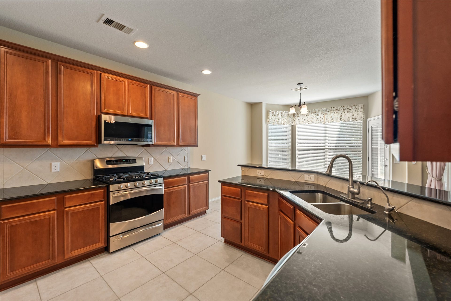 10014 Forrester Trail, Katy, TX 77494 10014 Forrester Trail, Katy, TX 77494