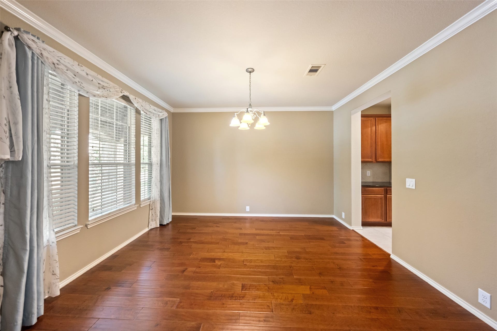 10014 Forrester Trail, Katy, TX 77494 10014 Forrester Trail, Katy, TX 77494