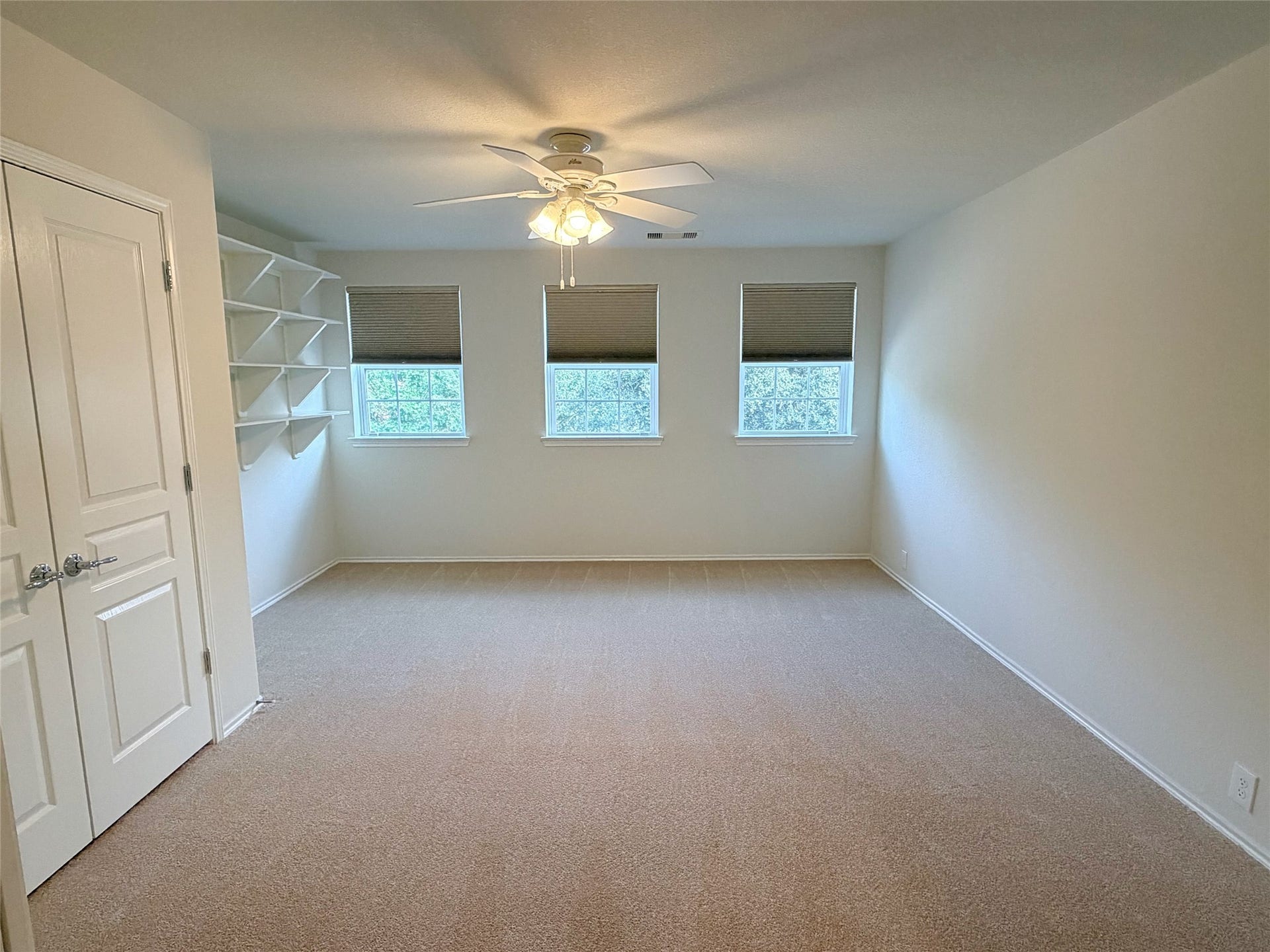 10014 Forrester Trail, Katy, TX 77494 The game room has been freshly painted.
