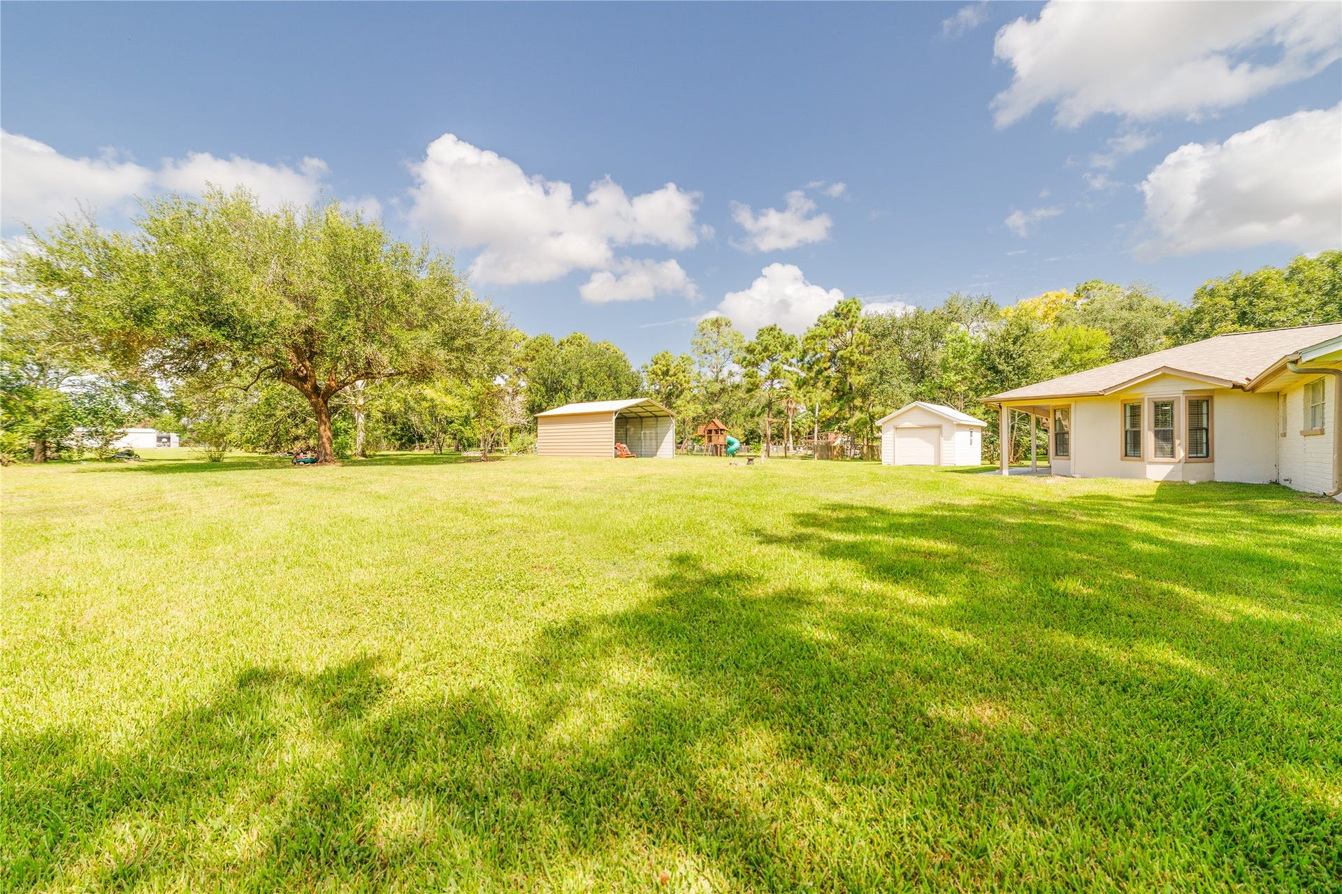 3304 Bruce Hall Road, Santa Fe, TX 77510 3304 Bruce Hall Road, Santa Fe, TX 77510
