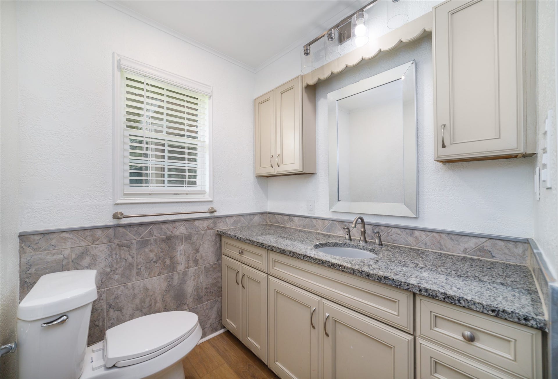 3304 Bruce Hall Road, Santa Fe, TX 77510 3304 Bruce Hall Road, Santa Fe, TX 77510