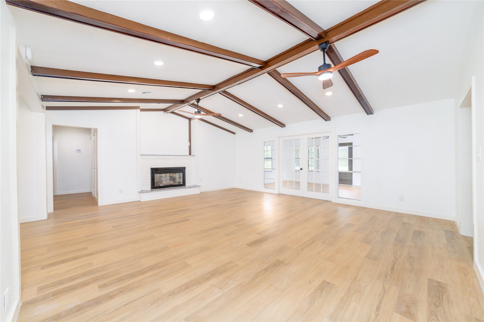 3304 Bruce Hall Road, Santa Fe, TX 77510 3304 Bruce Hall Road, Santa Fe, TX 77510