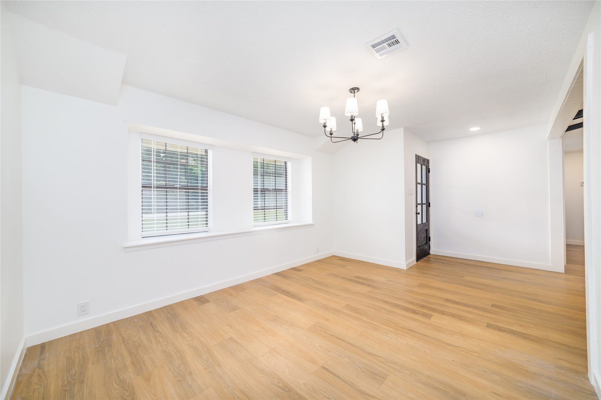 3304 Bruce Hall Road, Santa Fe, TX 77510 3304 Bruce Hall Road, Santa Fe, TX 77510
