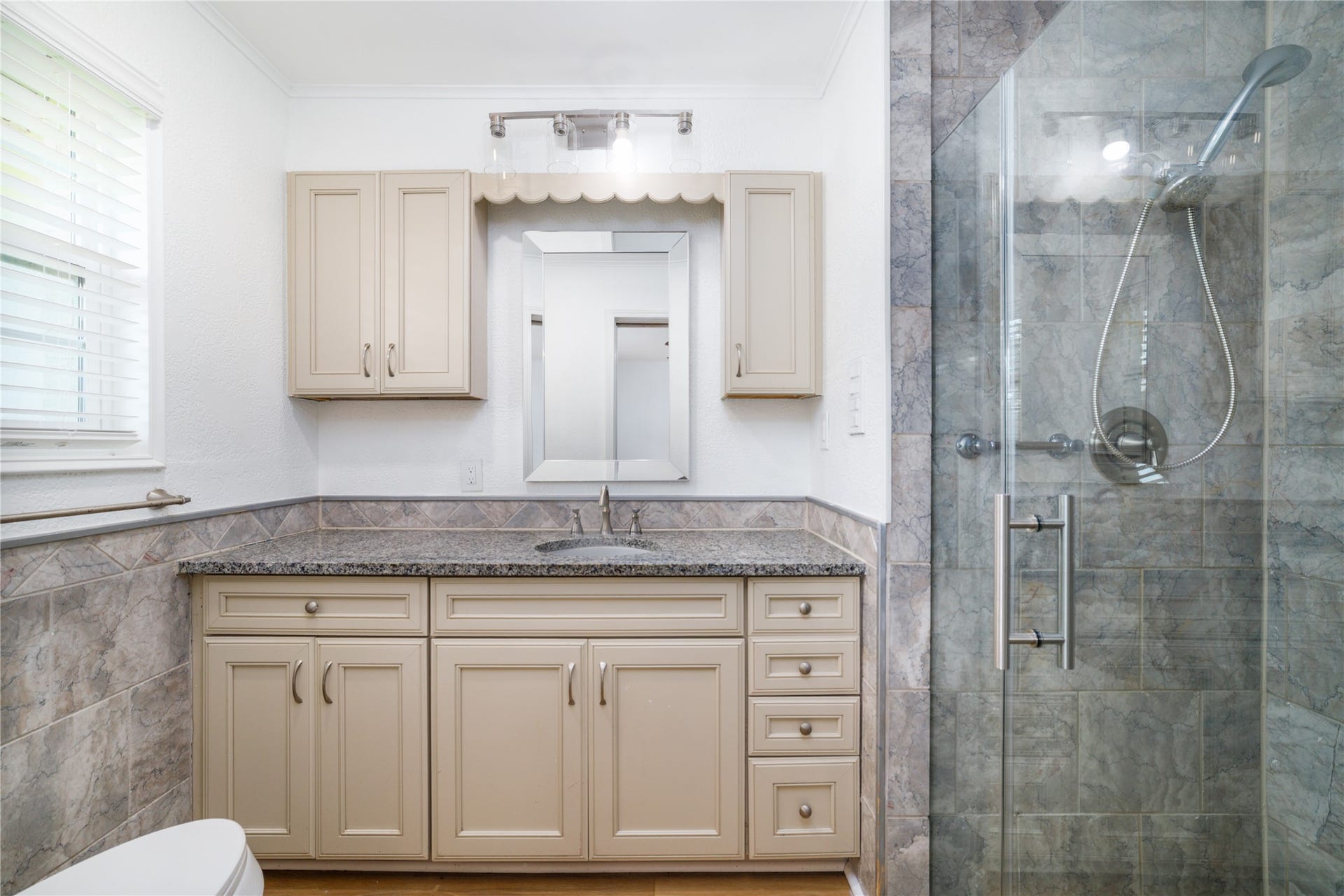 3304 Bruce Hall Road, Santa Fe, TX 77510 3304 Bruce Hall Road, Santa Fe, TX 77510