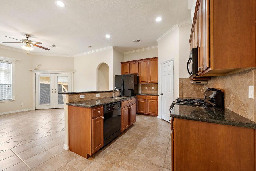 Property photo for 912 Sweet Pine Drive, Katy, TX