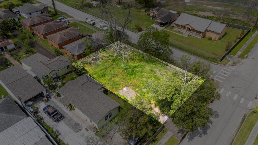 Property photo for 4921 Wipprecht Street, Houston, TX