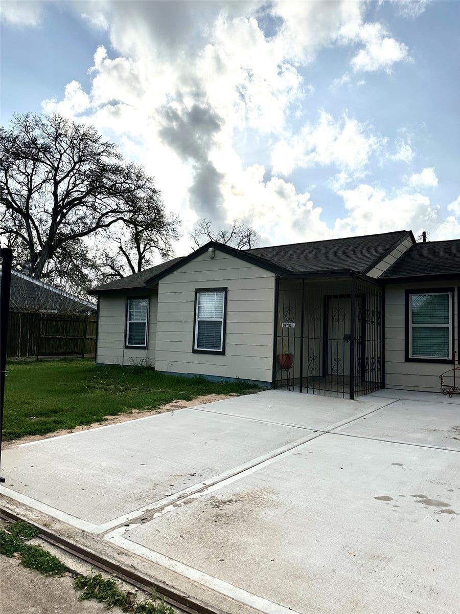 Property photo for 6608 Sherwood Drive, Houston, TX