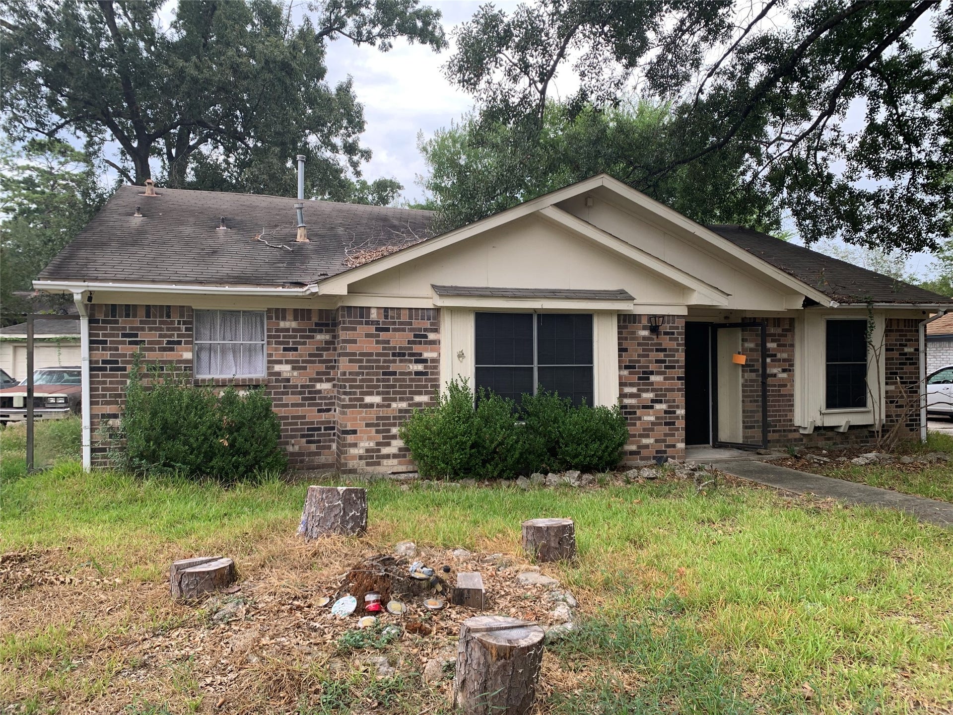 23830 English Oak Drive, Spring, TX 77373 Front Elevation from street.