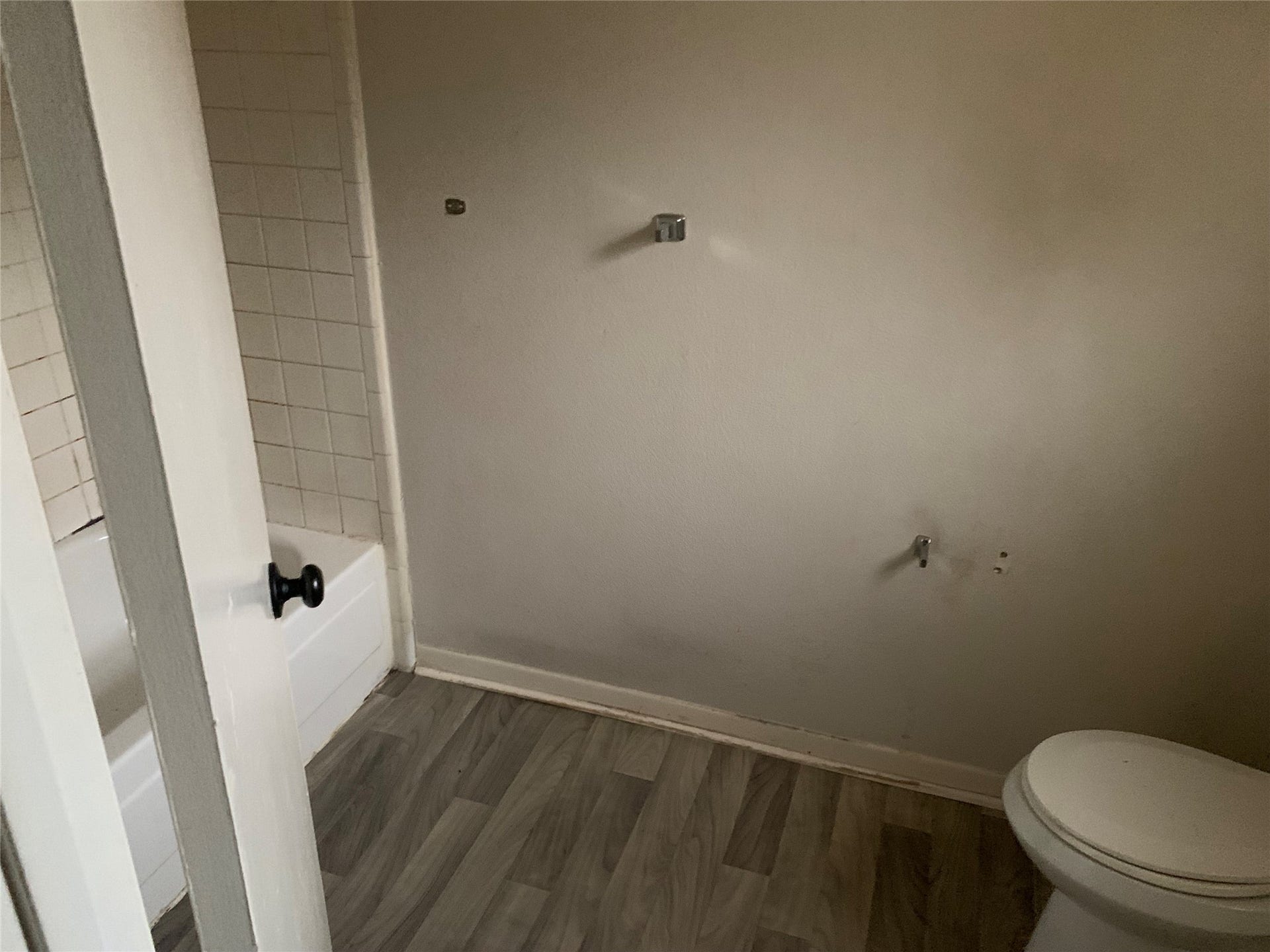 23830 English Oak Drive, Spring, TX 77373 Primary Bath and Toilet