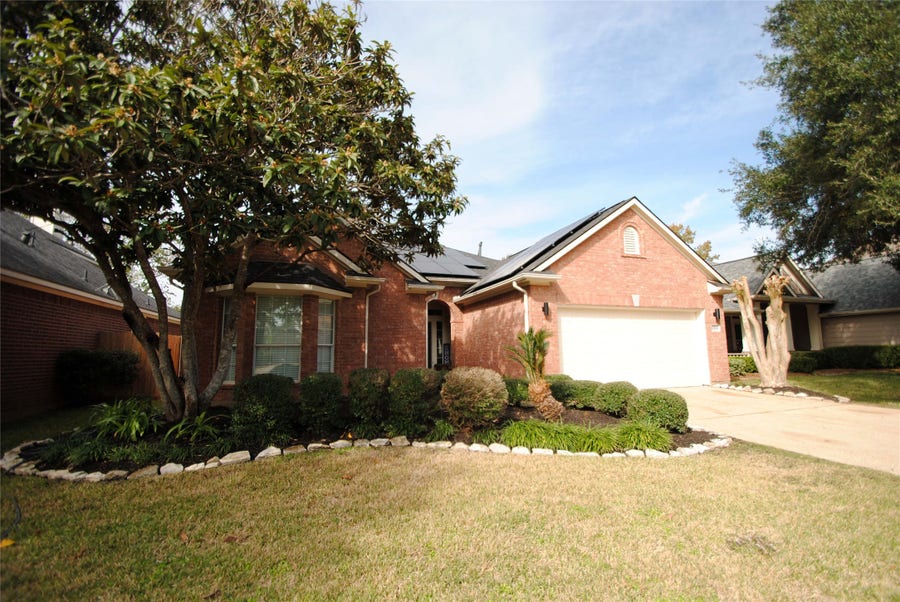 Property photo for 10519 Village Lake Drive, Missouri City, TX