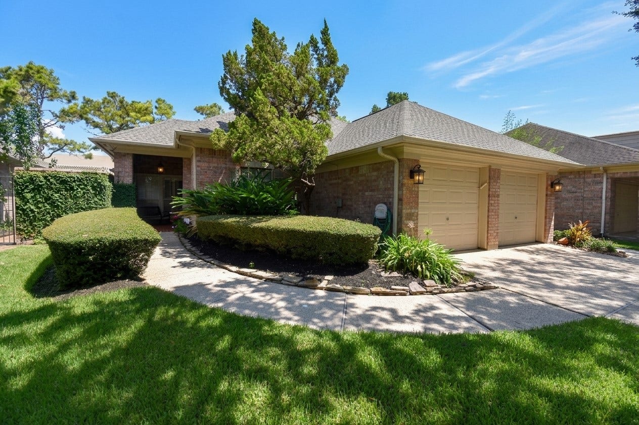 2430 Fairway Pointe Drive, League City, TX 77573 2430 Fairway Pointe Drive, League City, TX 77573