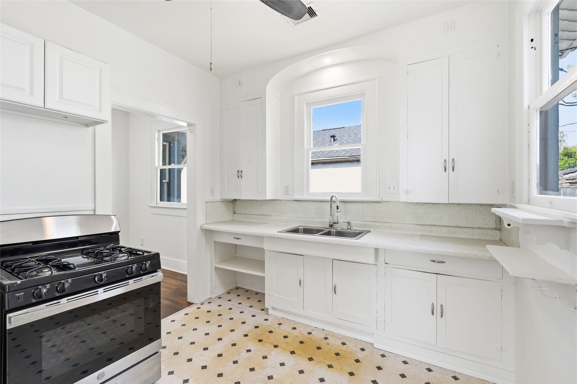 4307 Avenue Q 1/2, Galveston, TX 77550