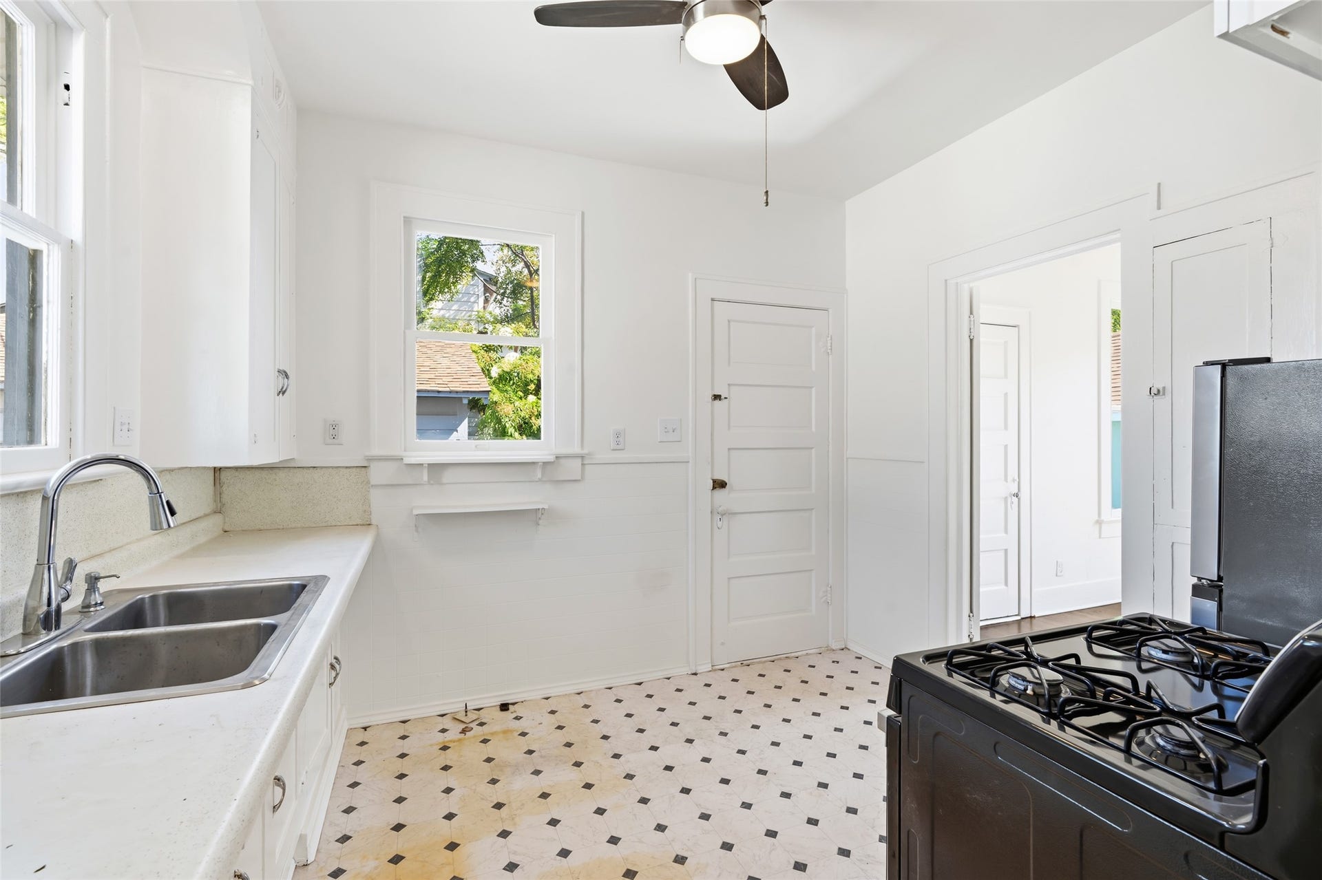 4307 Avenue Q 1/2, Galveston, TX 77550