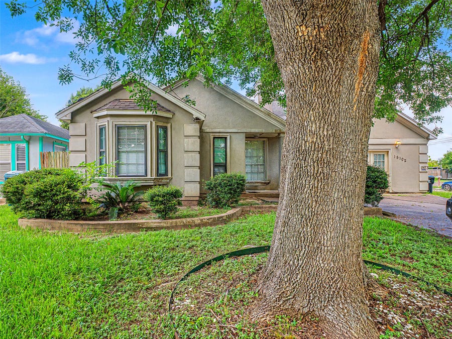 Property photo for 15102 Treaty Oaks Street, Houston, TX