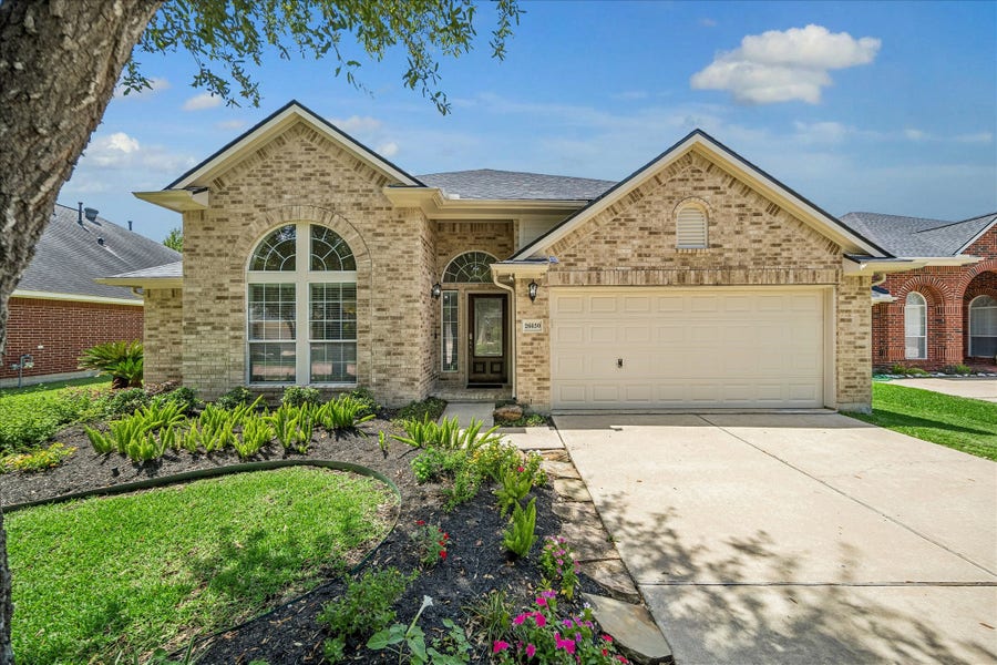 Property photo for 26630 Summerbend Hollow Lane, Katy, TX