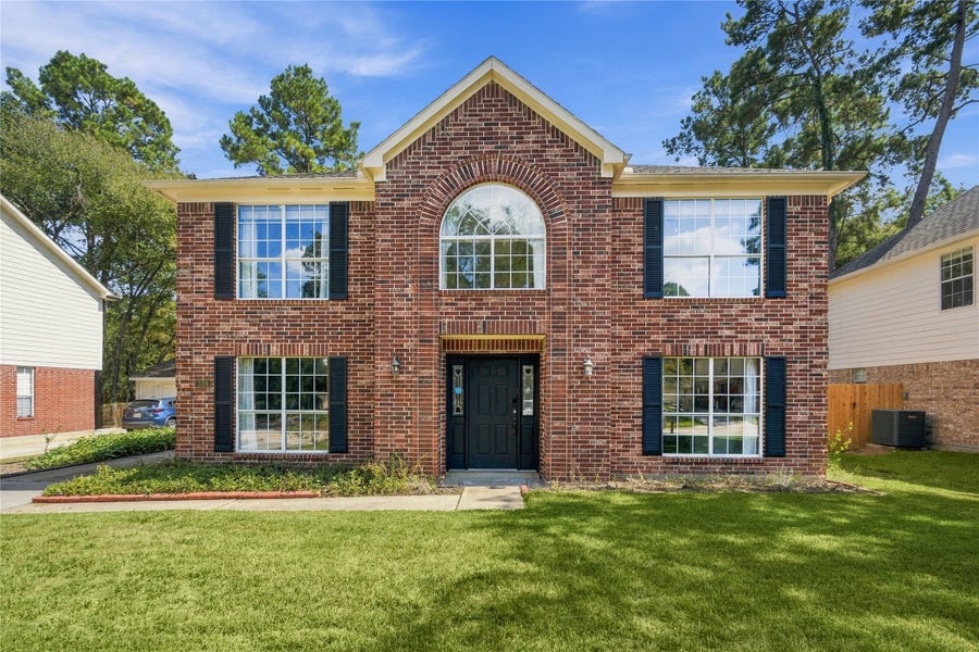 Property photo for 309 E Golden Arrow Circle, The Woodlands, TX