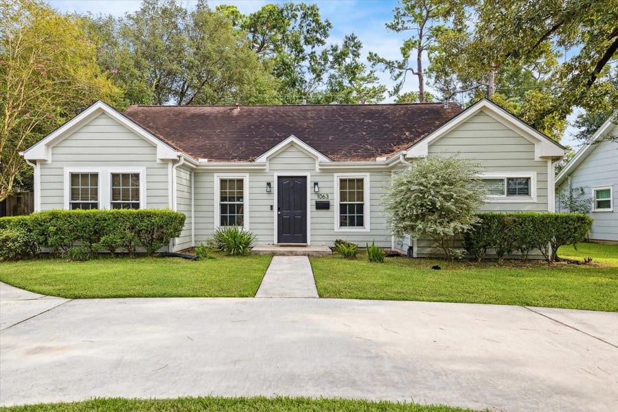 Property photo for 1063 W 43rd Street, Houston, TX
