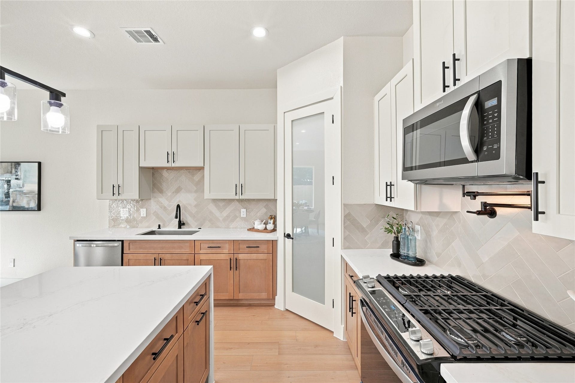 4808 Farmer Street, Houston, TX 77020 4808 Farmer Street, Houston, TX 77020
