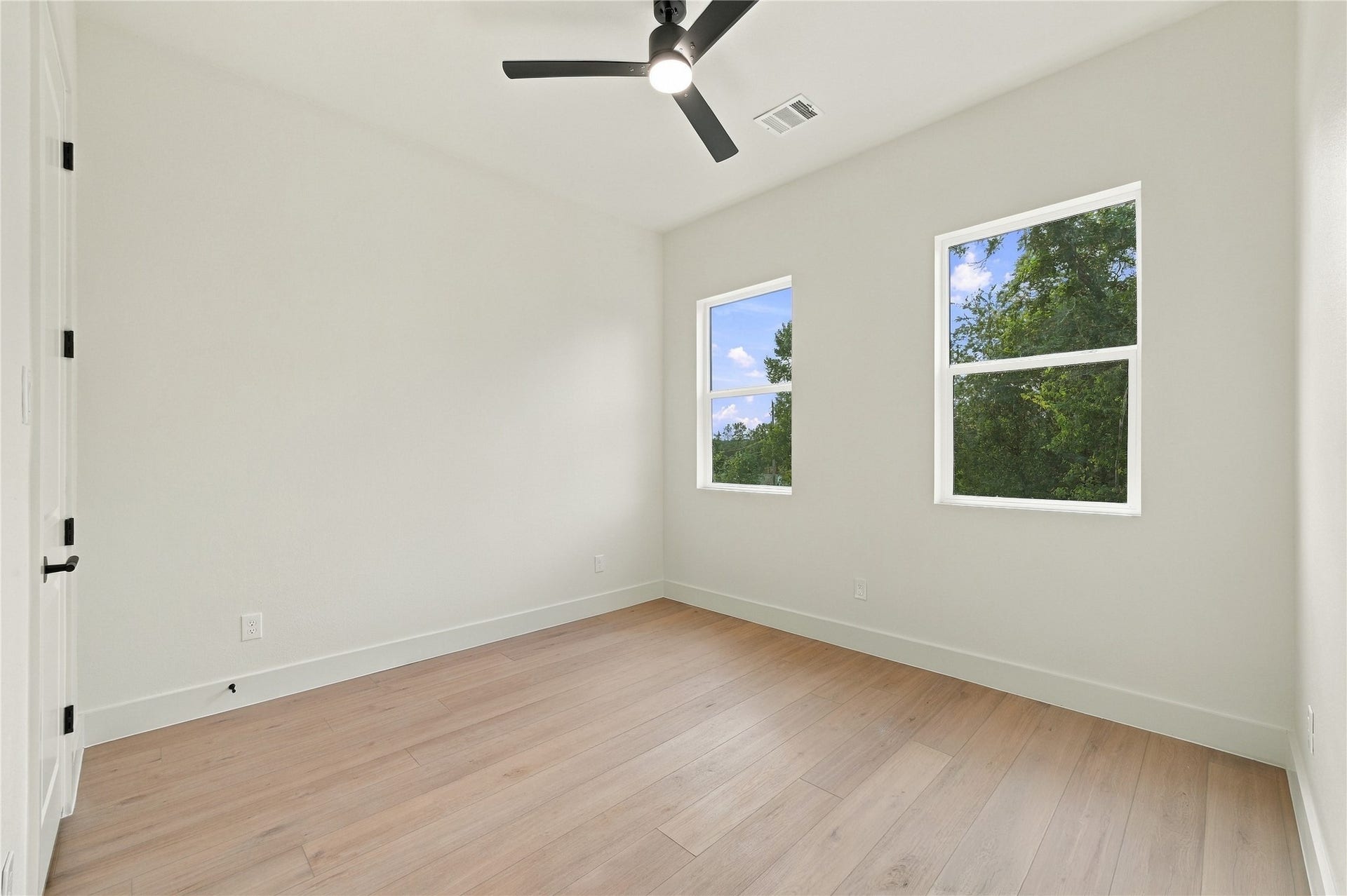 4808 Farmer Street, Houston, TX 77020 4808 Farmer Street, Houston, TX 77020