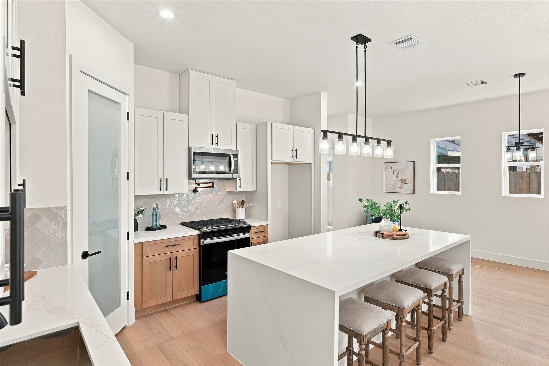 4808 Farmer Street, Houston, TX 77020 4808 Farmer Street, Houston, TX 77020