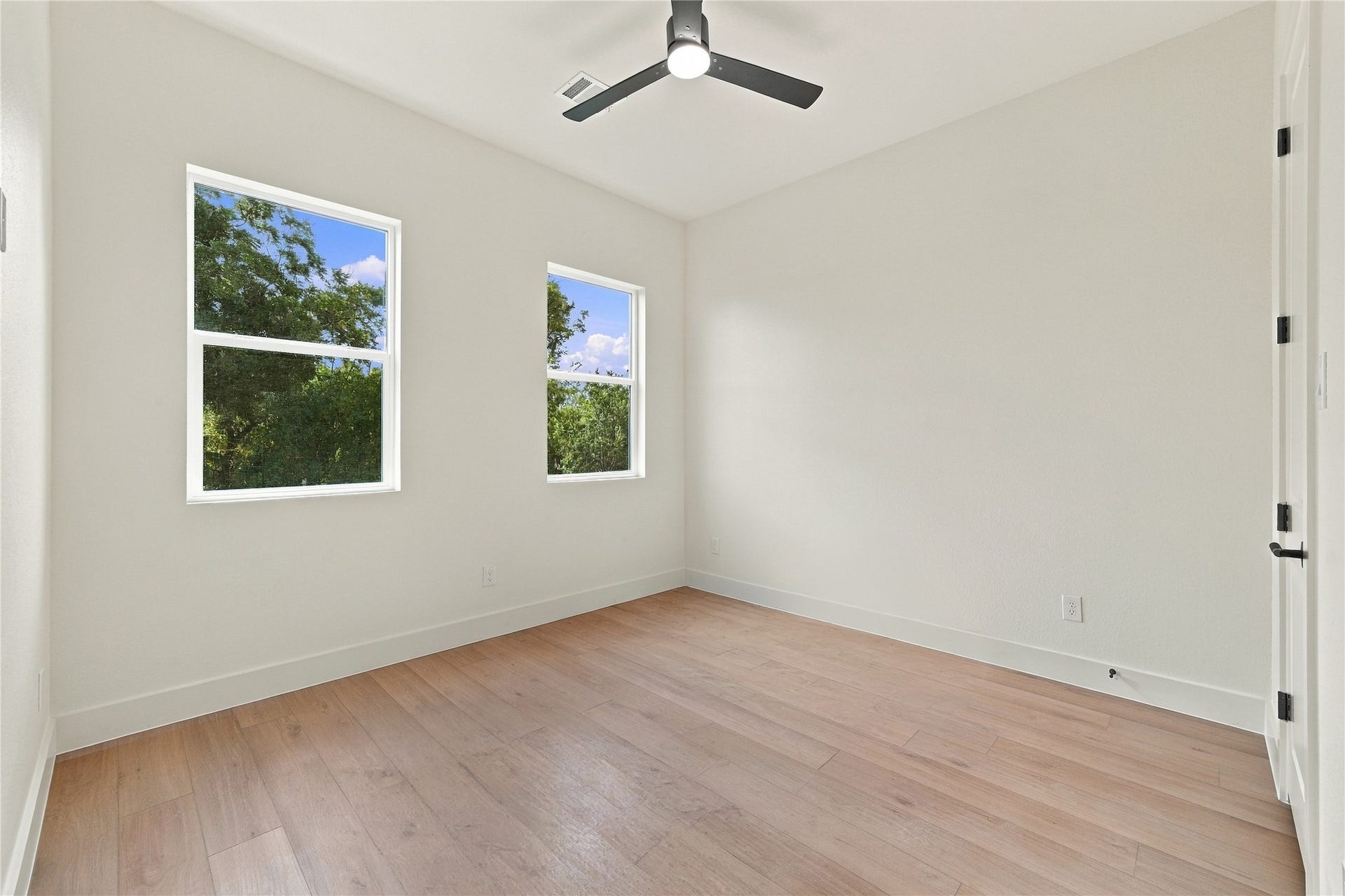 4808 Farmer Street, Houston, TX 77020 4808 Farmer Street, Houston, TX 77020