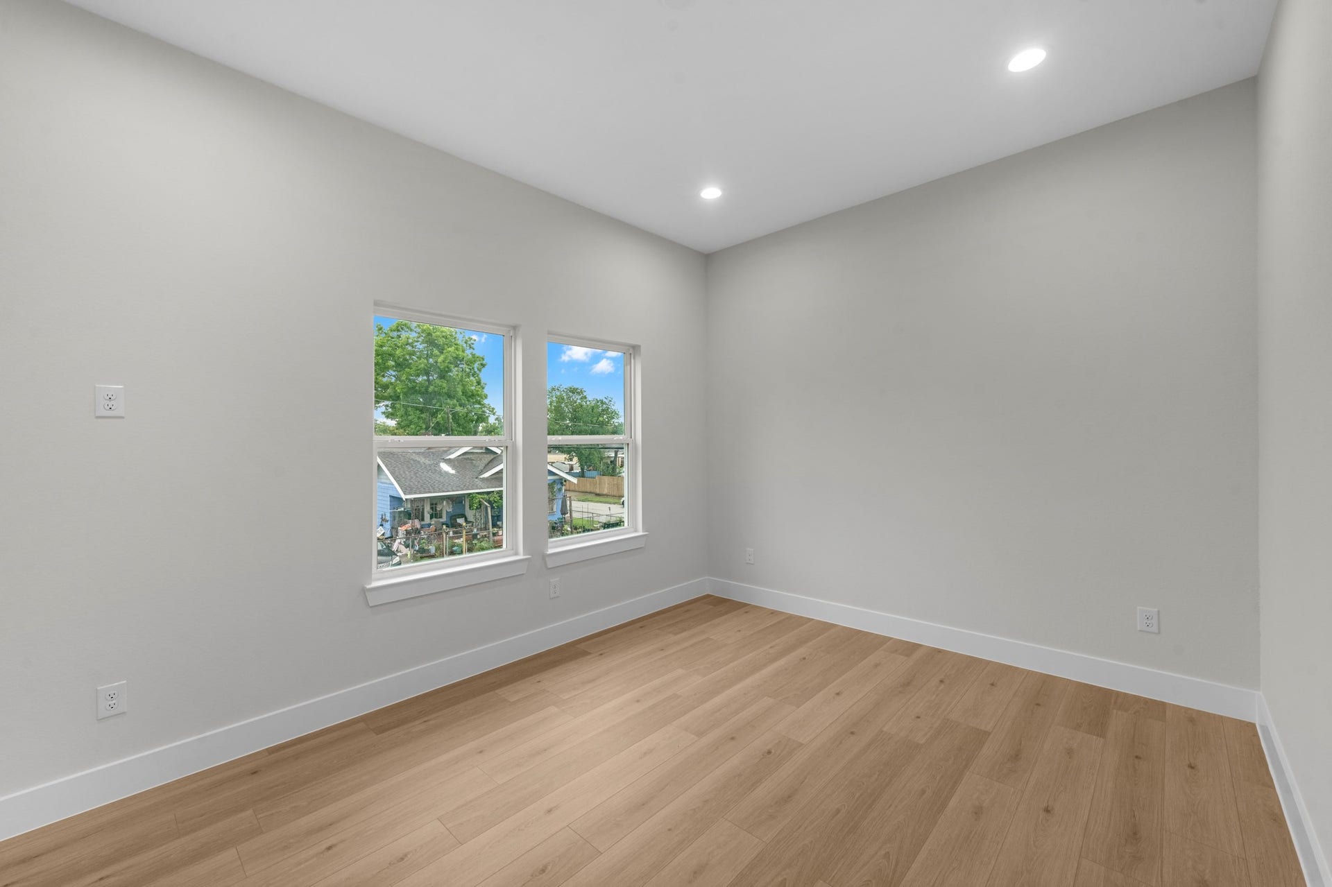 2348 Delafield Street, Houston, TX 77023 bedroom 3