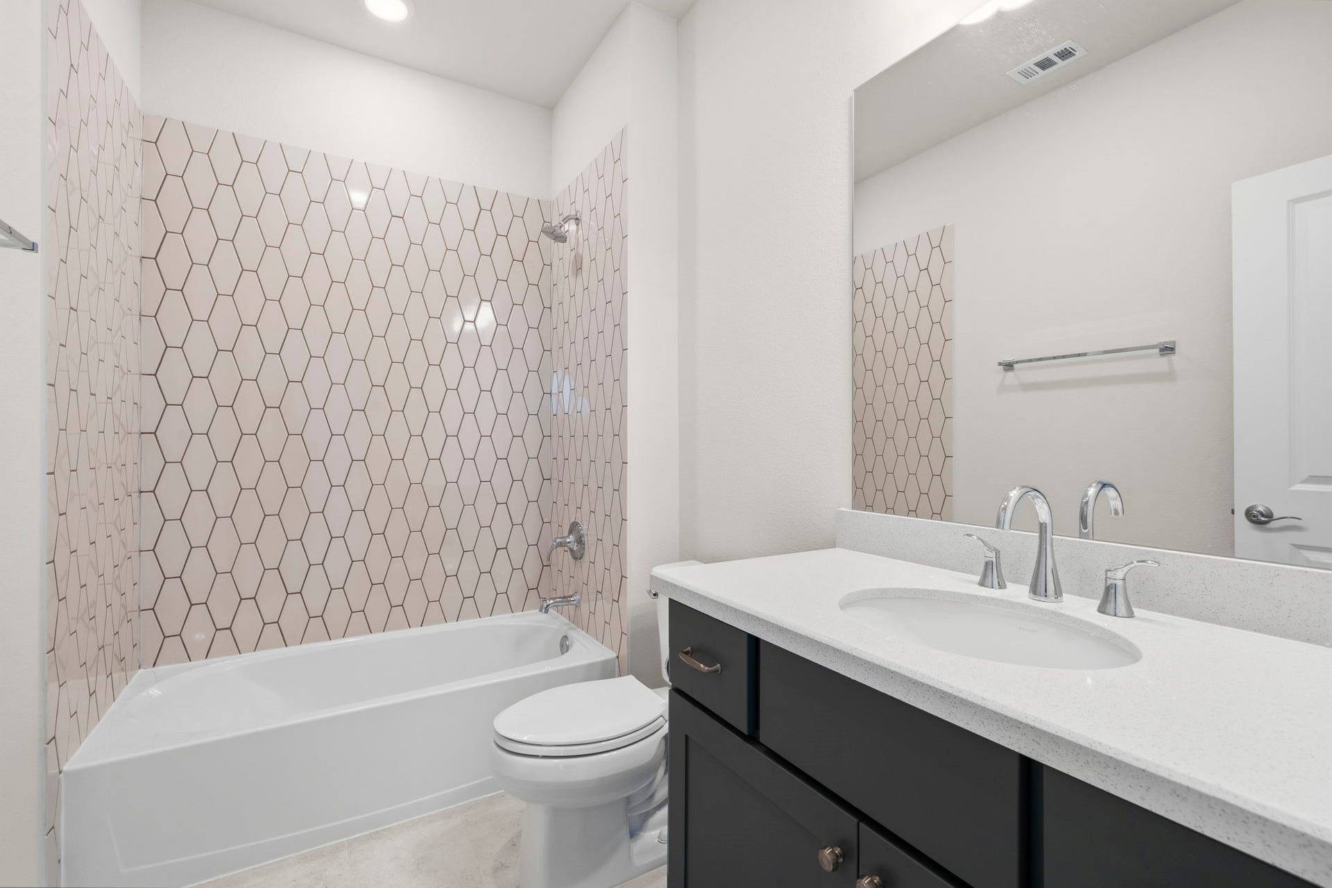 2010 Pine Woodland Lane, Manvel, TX 77583