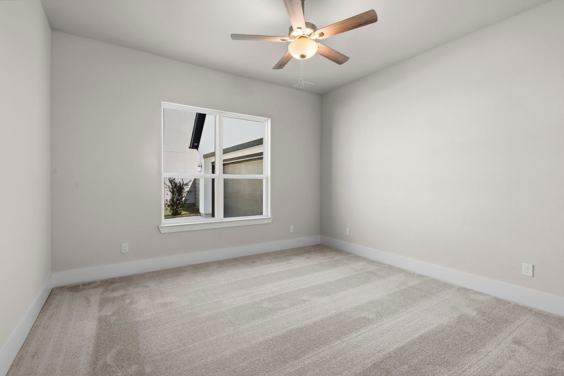 2010 Pine Woodland Lane, Manvel, TX 77583
