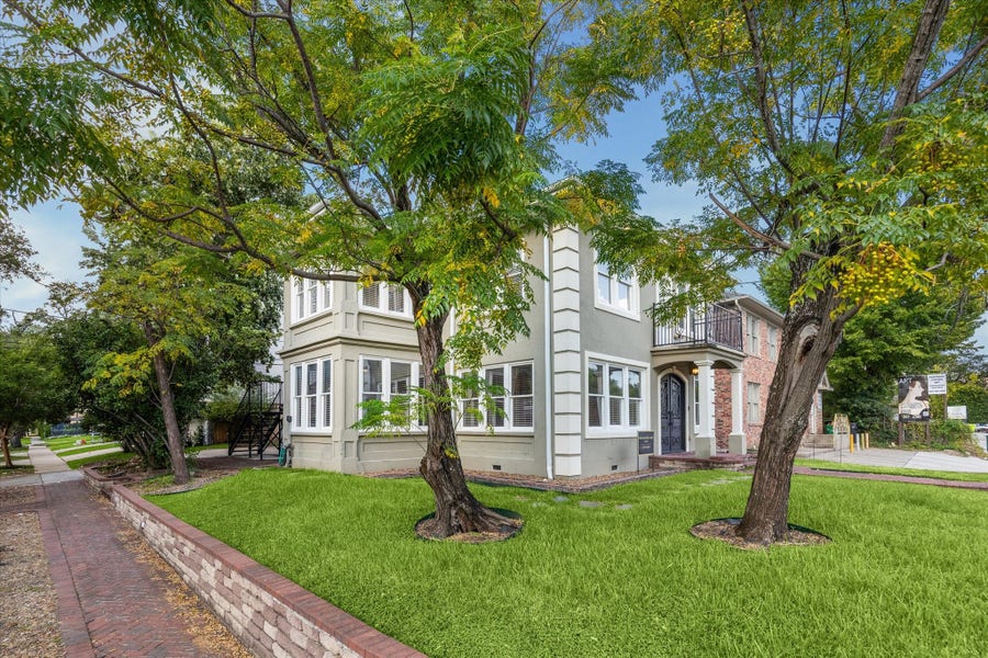 Property photo for 1220 W Gray Street, Houston, TX