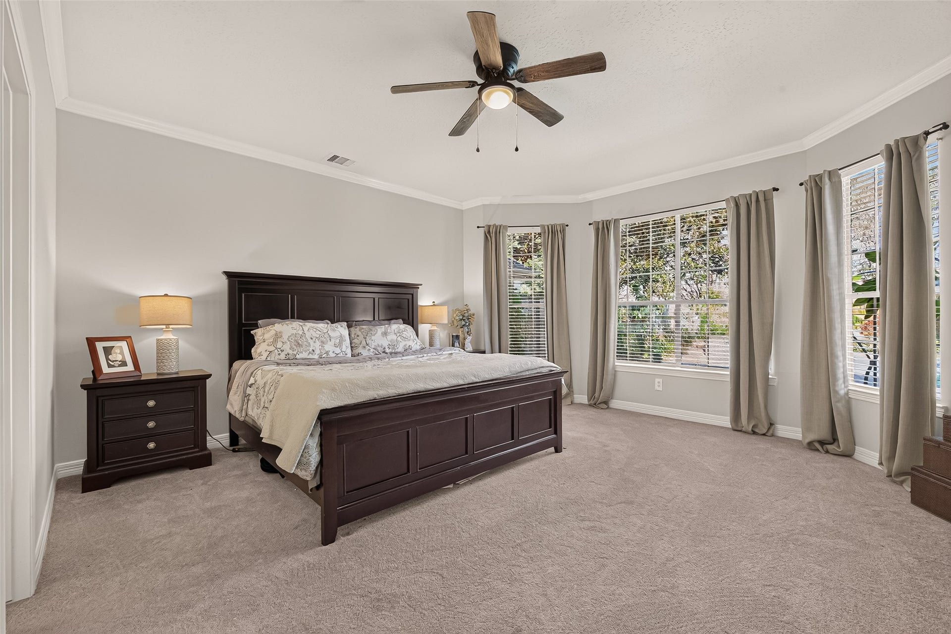 6411 Hidden Crest Way, Sugar Land, TX 77479 Primary Bedroom