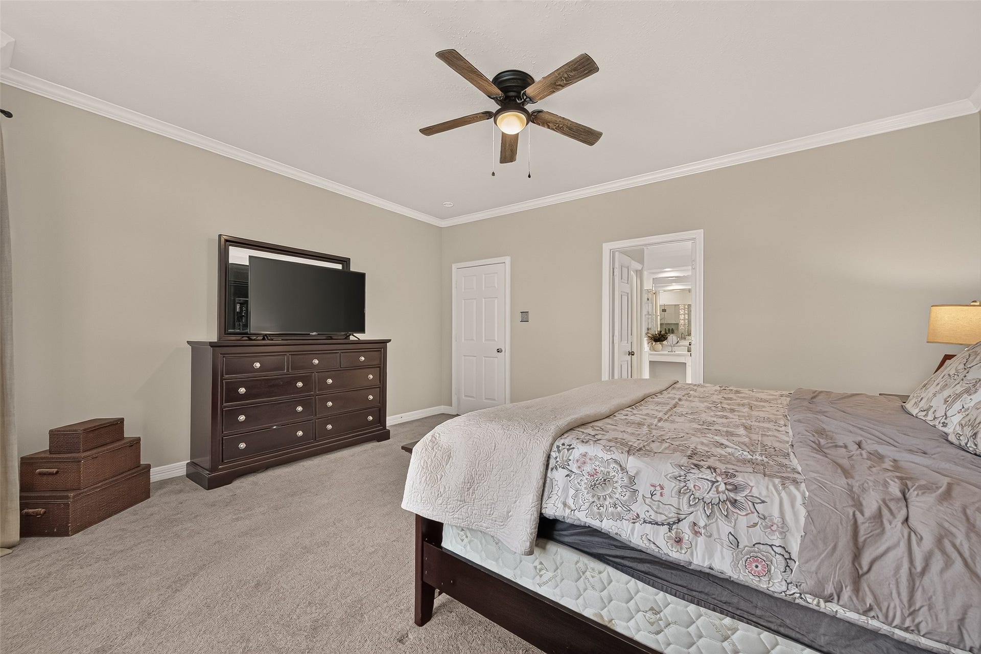 6411 Hidden Crest Way, Sugar Land, TX 77479 Primary Bedroom