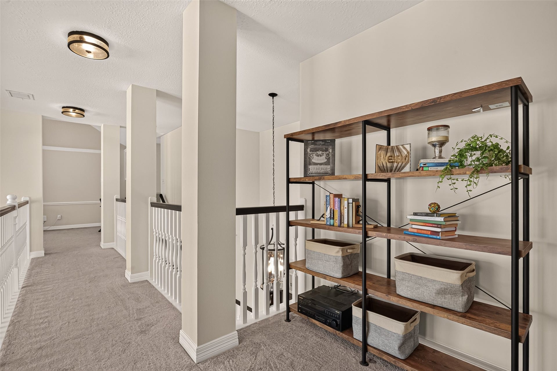 6411 Hidden Crest Way, Sugar Land, TX 77479 Upstairs Nook
