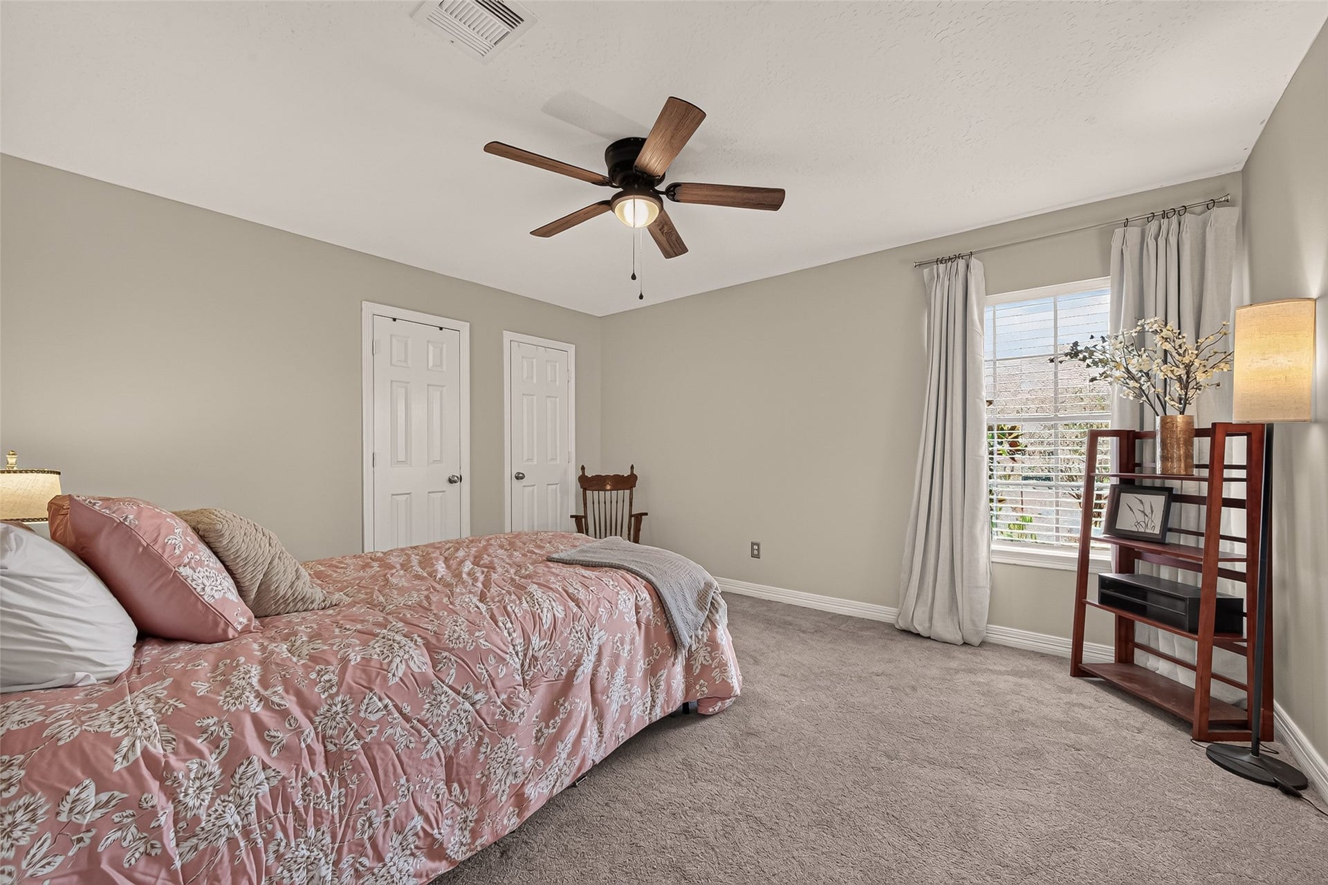 6411 Hidden Crest Way, Sugar Land, TX 77479 Bedroom