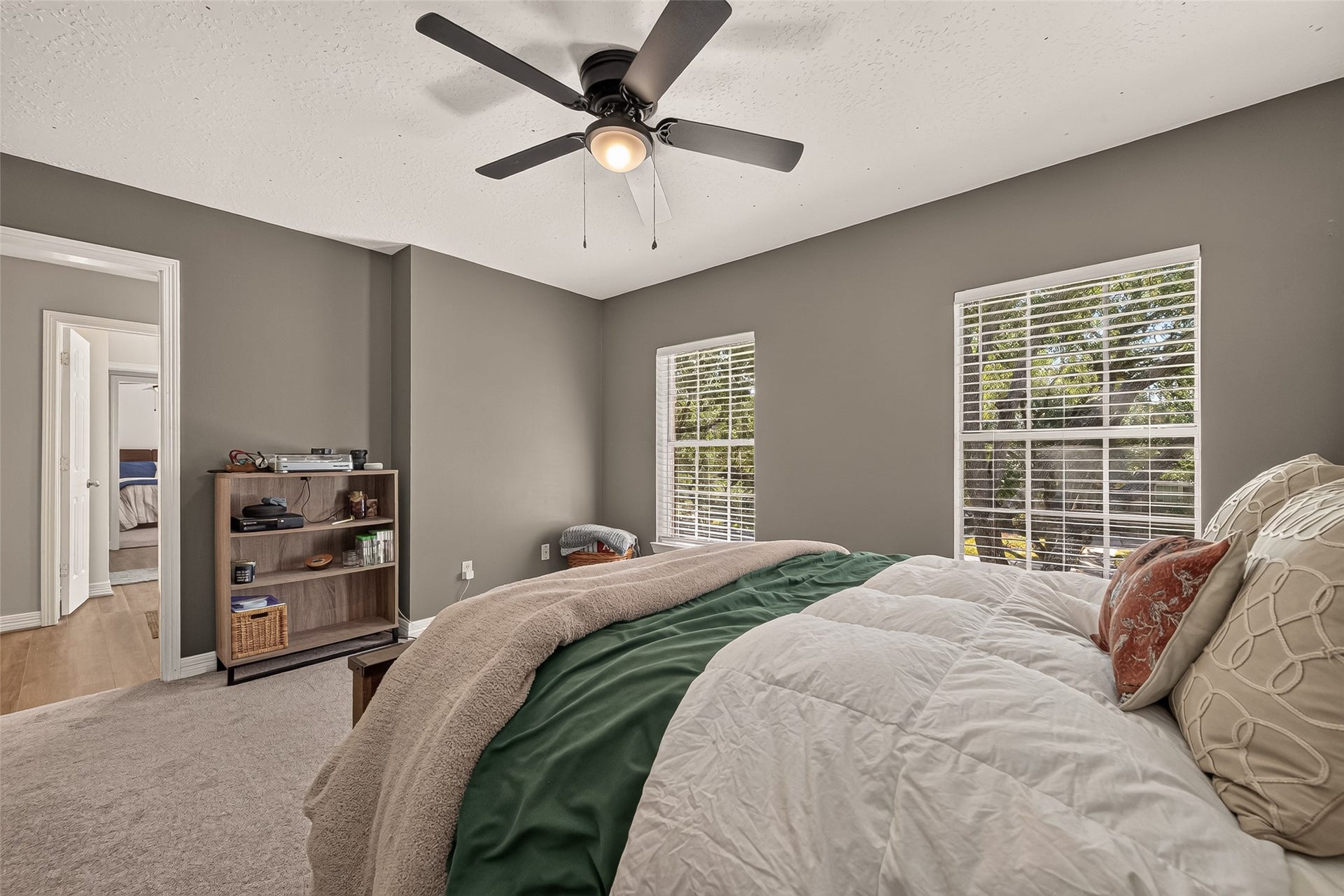 6411 Hidden Crest Way, Sugar Land, TX 77479 Bedroom
